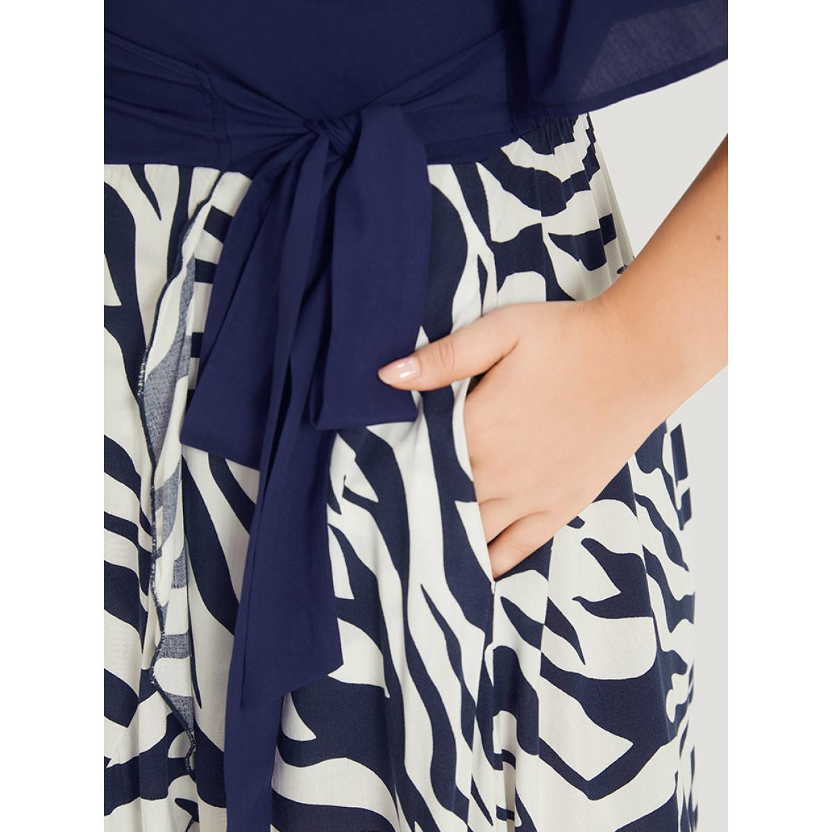 Plus Size Water Ripple Patchwork Wrap Pocket Knotted Dress Navy Women Office Wrap V-neck Sleeveless Curvy Midi Dress BloomChic 30/6X Product Image