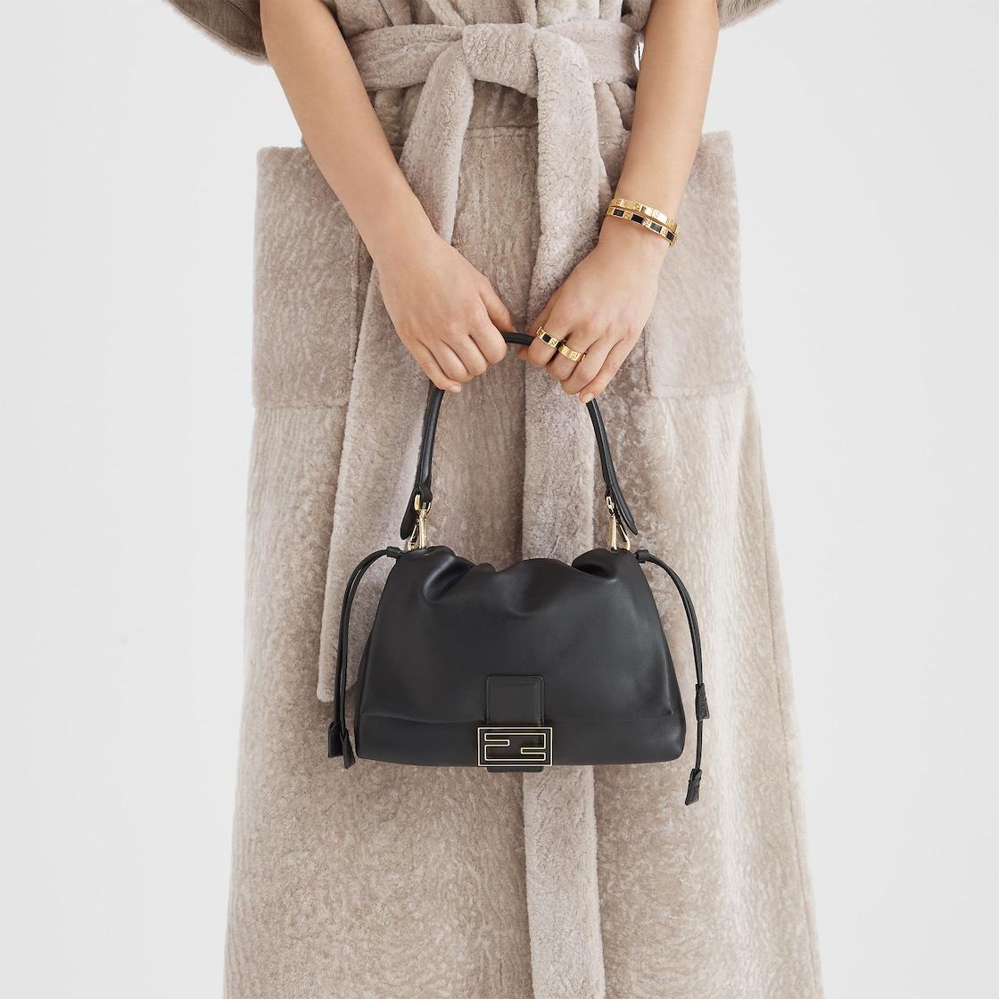 Mamma Baguette MediumBlack nappa leather bag Product Image