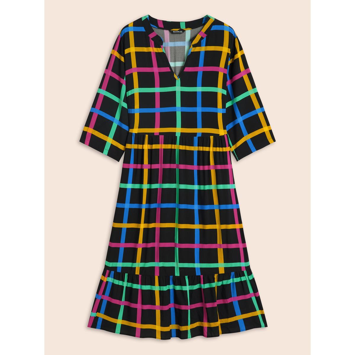 Plus Size Plaid Notched Ruffle Hem Pocket Dress Black Women Casual Contrast Flat collar with V-notch Elbow-length sleeve Curvy BloomChic 22-24/3X Product Image