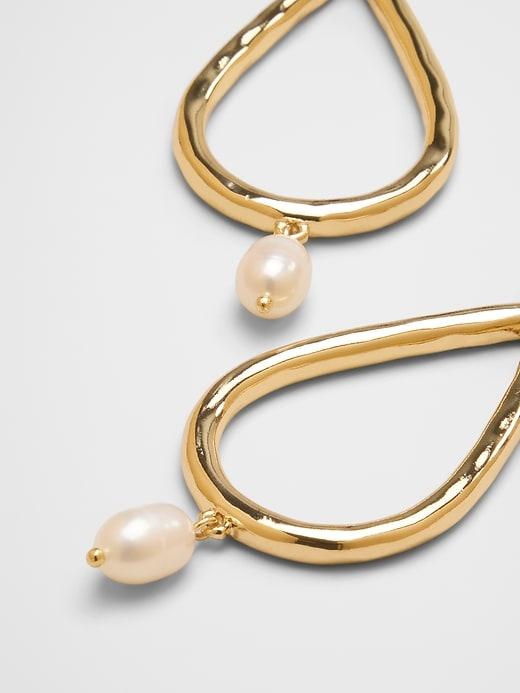 Statement Teardrop Pearl Earrings Product Image