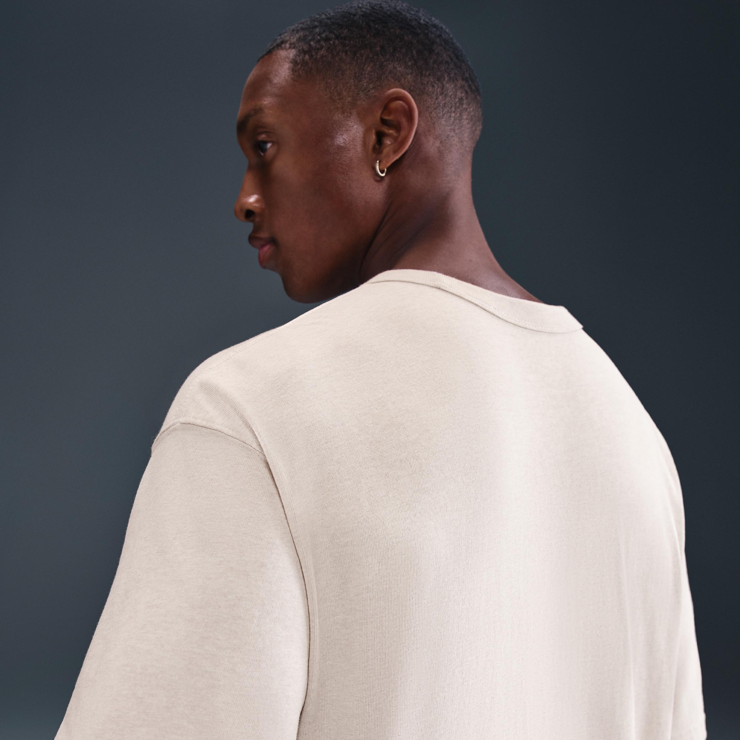 Mens Nike Sportswear Premium Essentials T-Shirt | DO7392-074 Product Image