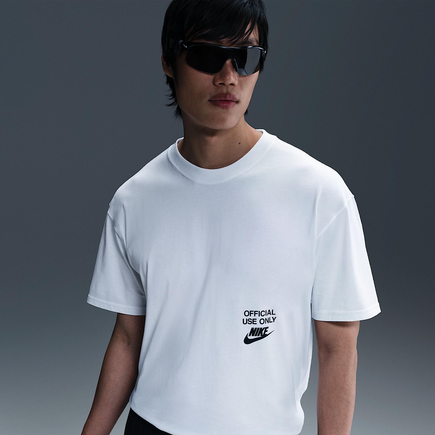 Mens Nike Sportswear Max90 T-Shirt | HJ0774-100 Product Image