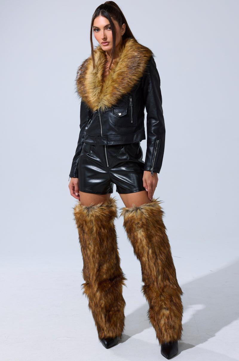 AUSSY FUR COLLAR MOTO Product Image