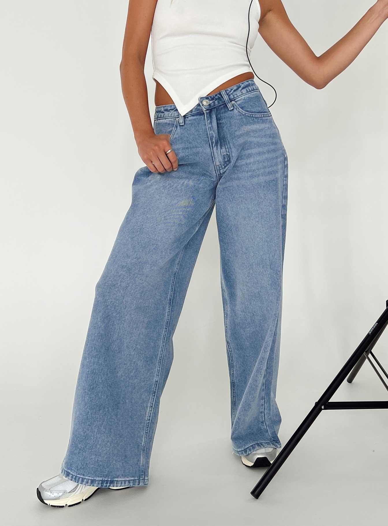 Naylor Mid Rise Wide Leg Jeans Light Blue Wash Product Image