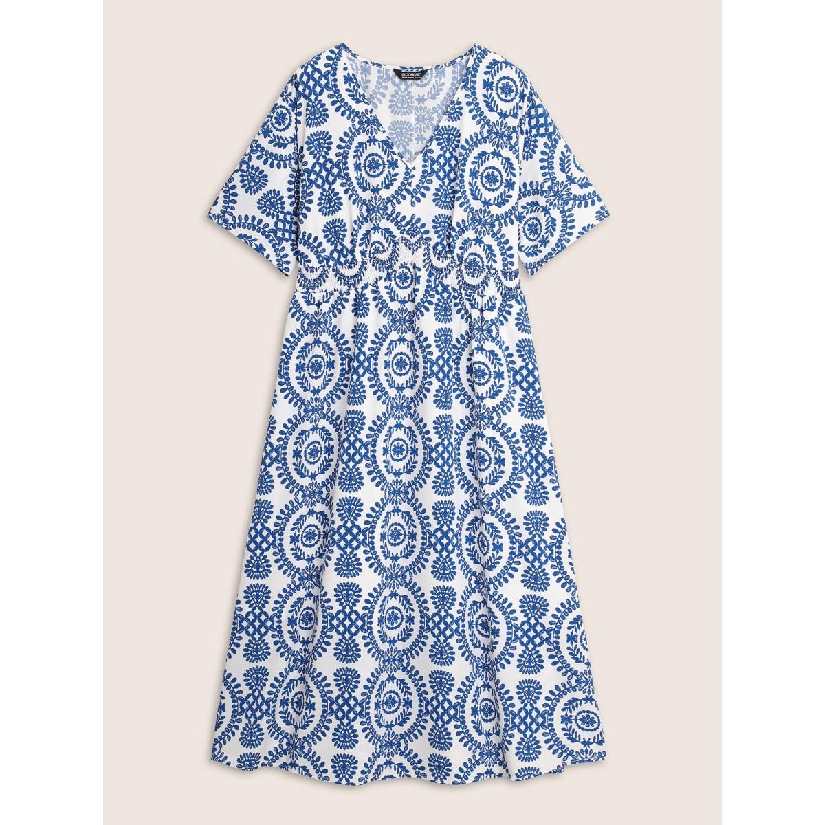 Plus Size Bandana Print Shirred Split Side Maxi Dress Mediumblue Women Resort Shirred V-neck Short sleeve Curvy BloomChic 12/L Product Image