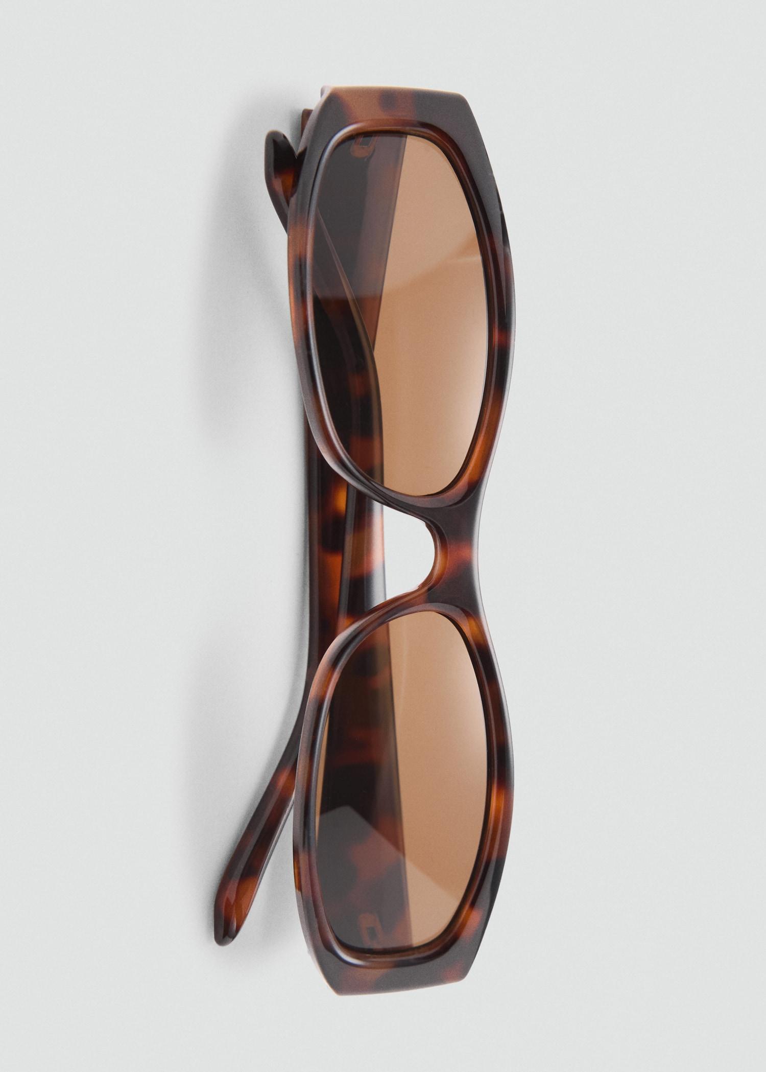 Rectangular-frame sunglasses - Women | MANGO USA Product Image
