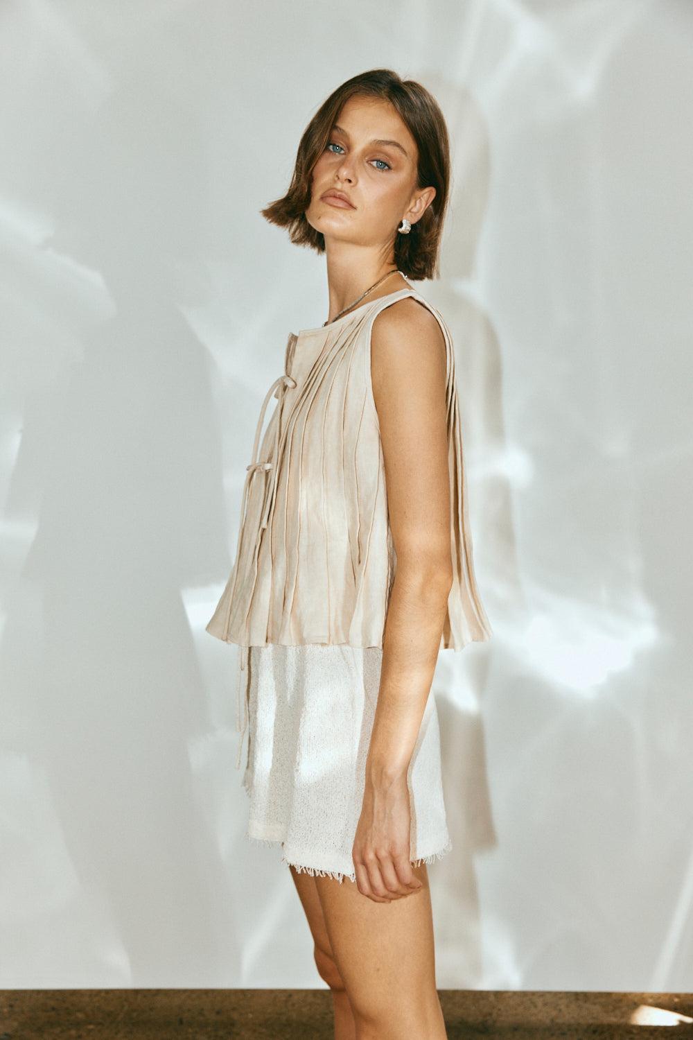 Valeria Linen Top Oatmeal Product Image