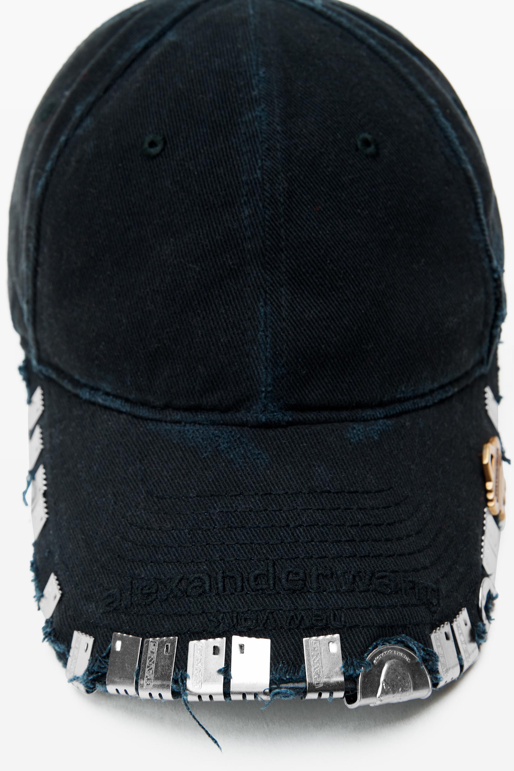 Black Hardware Cap Product Image