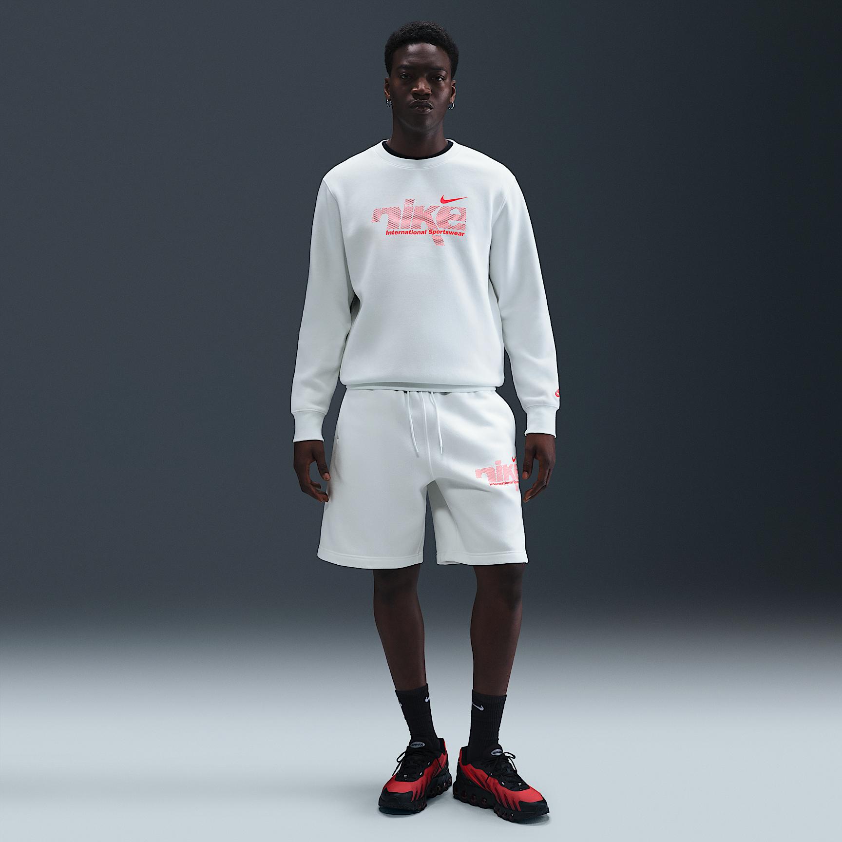 Mens Nike Sportswear Club Fleece Crew | IH4246-121 Product Image