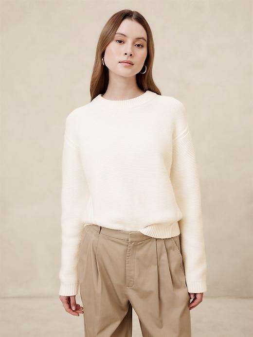 Textured Stitch Pullover Sweater Product Image