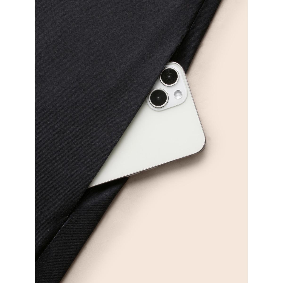 Plus Size Bandana Print V Neck Midi Dress Black Women Resort Non V-neck Long Sleeve Curvy BloomChic 30/6X Product Image