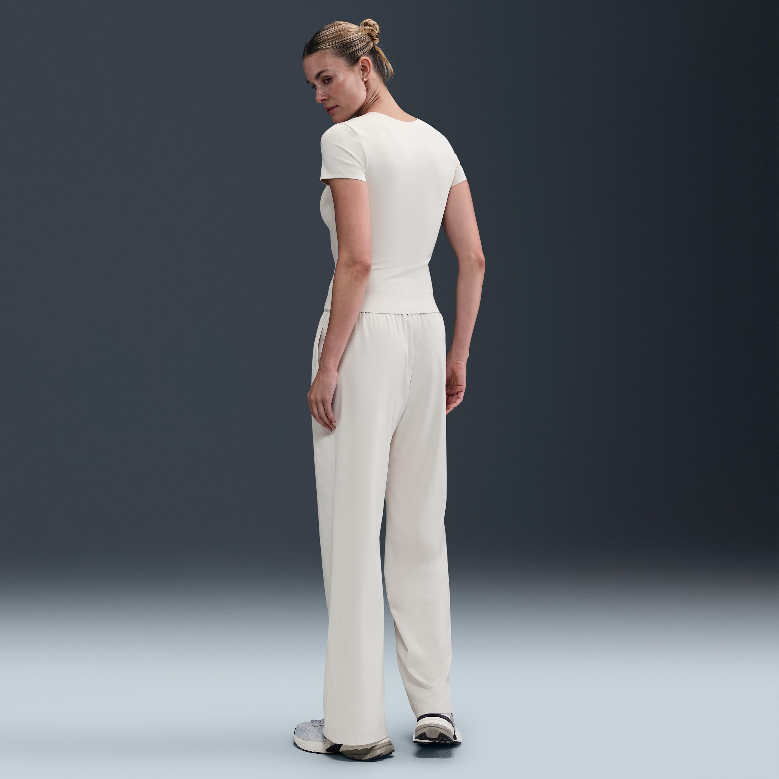 Nike Womens Form Short-Sleeve Top | HQ8079-104 Product Image