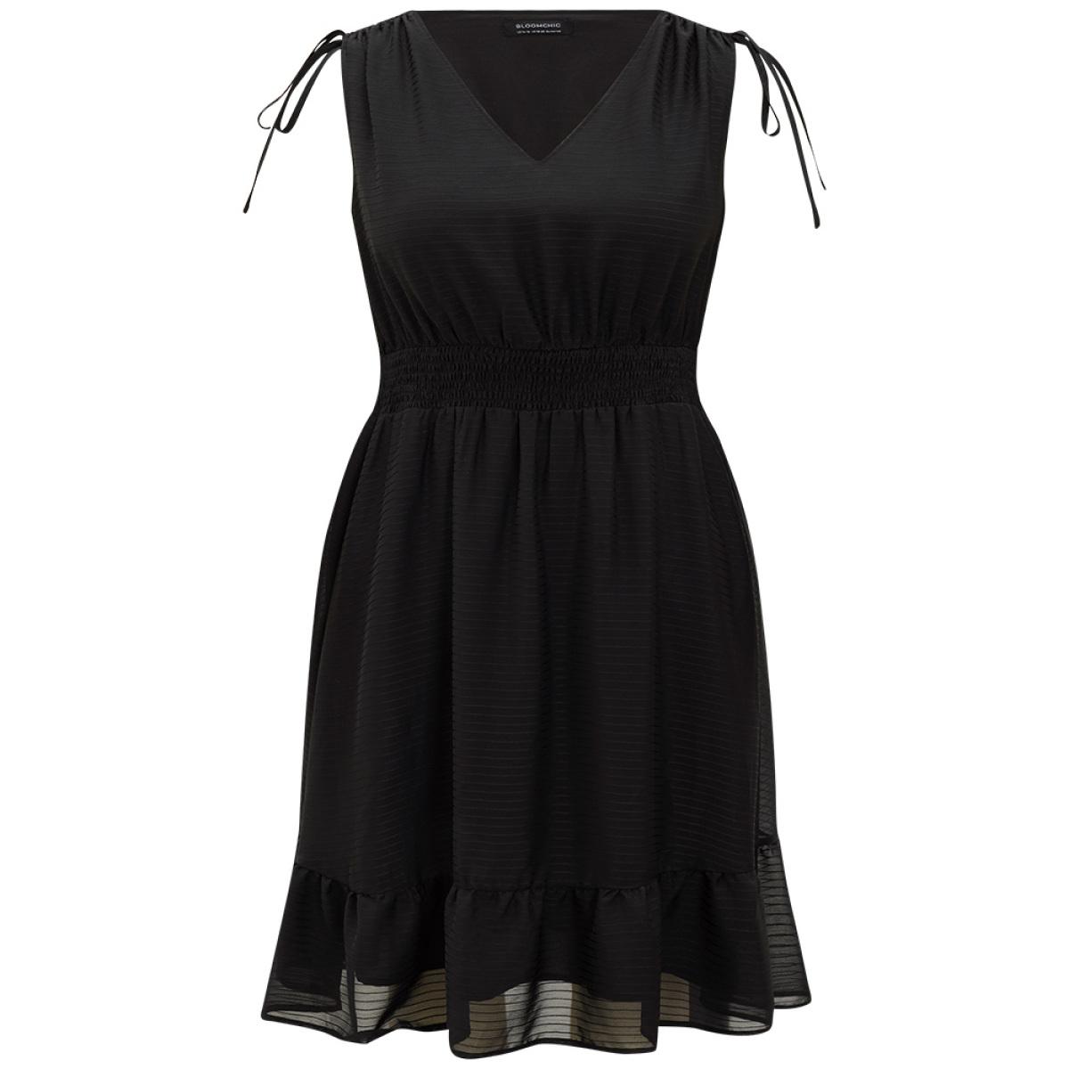 Plus Size Plain Shirred V Neck Pocket Drawstring Sleeveless Dress Black Women Elegant Texture V-neck Sleeveless Curvy Midi Dress BloomChic 14-16/1X Product Image