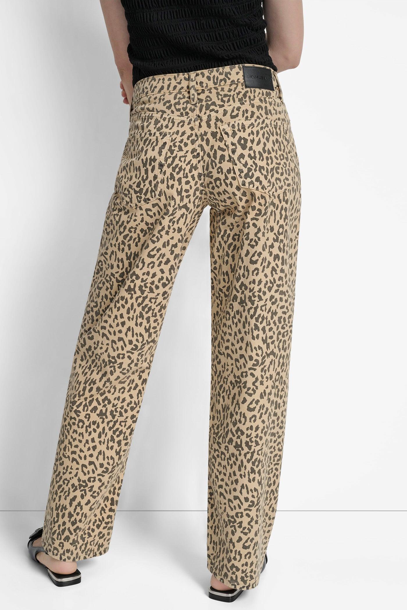 HIGH-RISE RAW EDGE FLARE JEAN Product Image