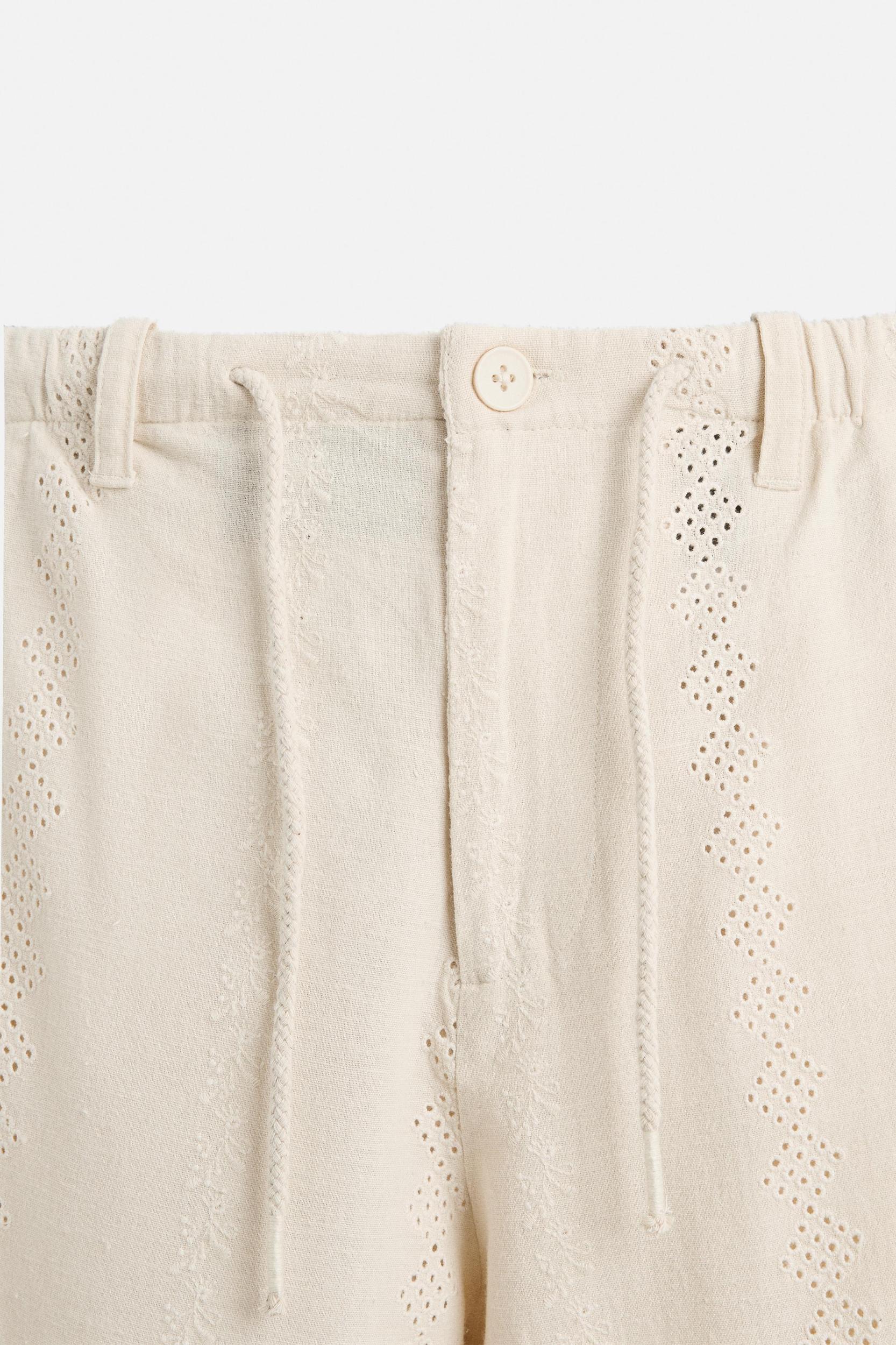 EMBROIDERED CUTWORK COTTON - LINEN PANTS Product Image