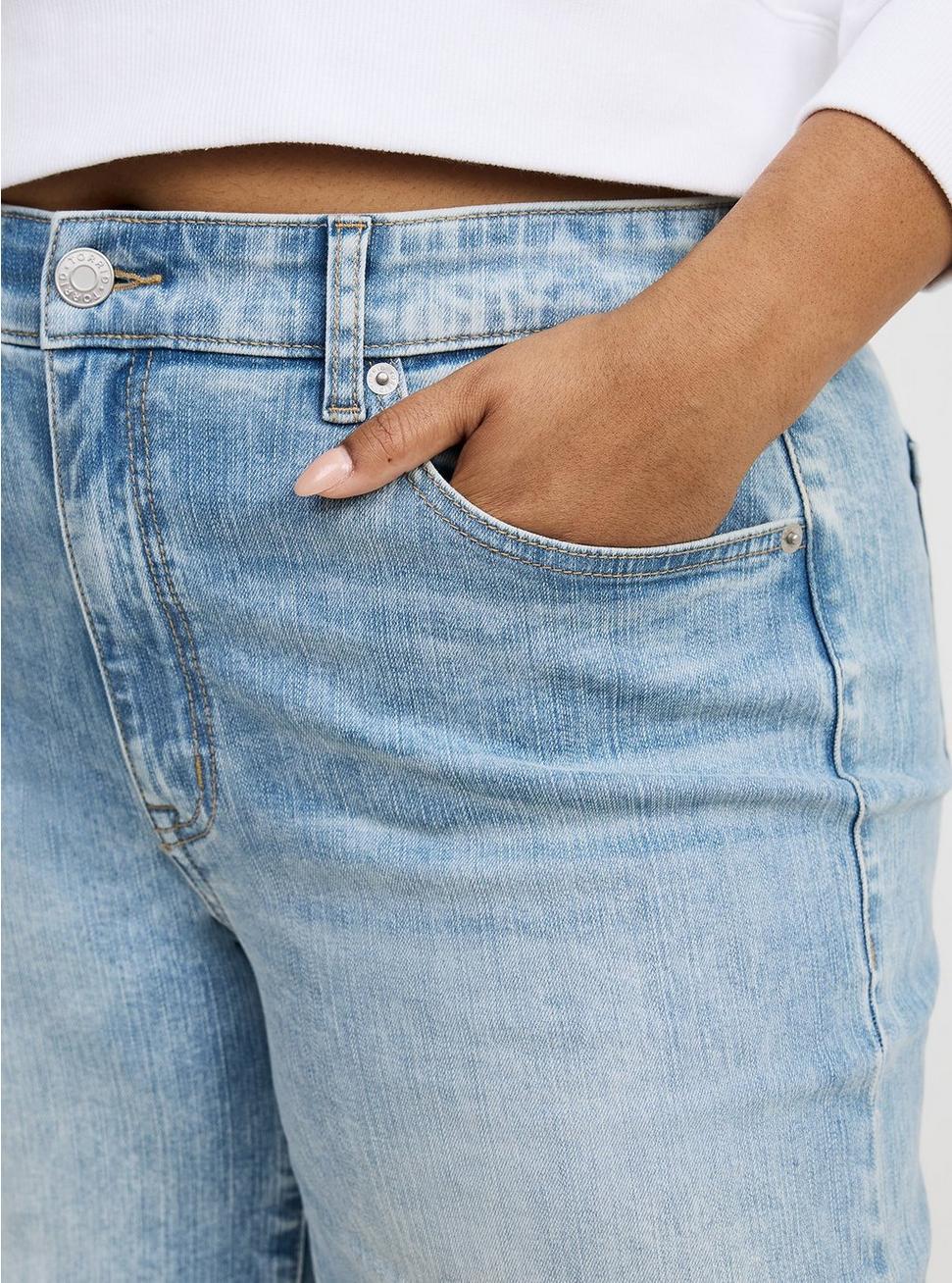 High-Rise Wide-Leg Ankle Crop Jean Product Image