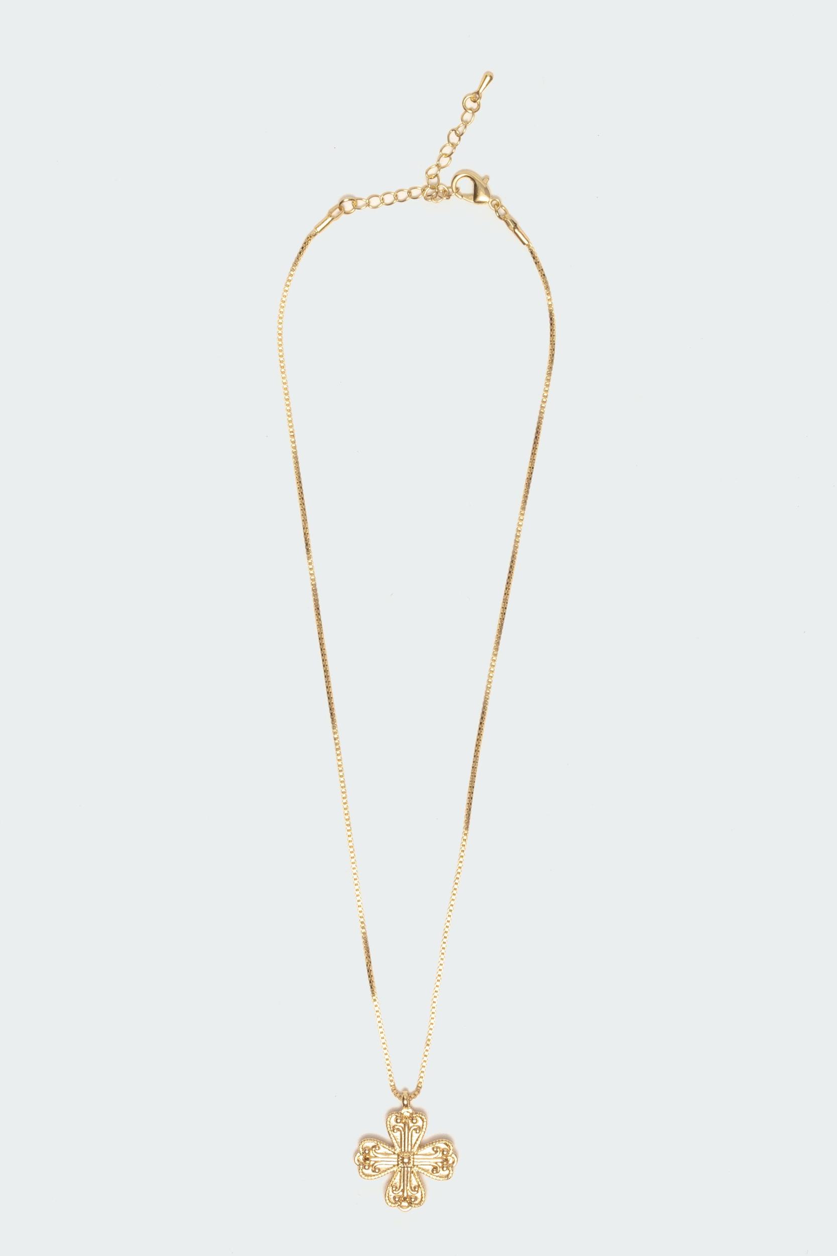 Vintage Clover Necklace Product Image