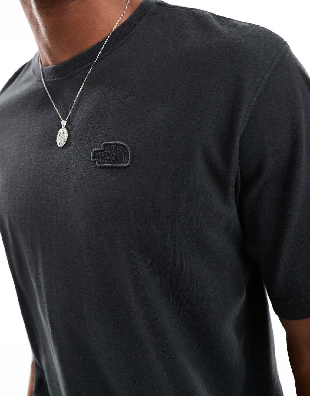 The North Face Relaxed Tee in black Product Image