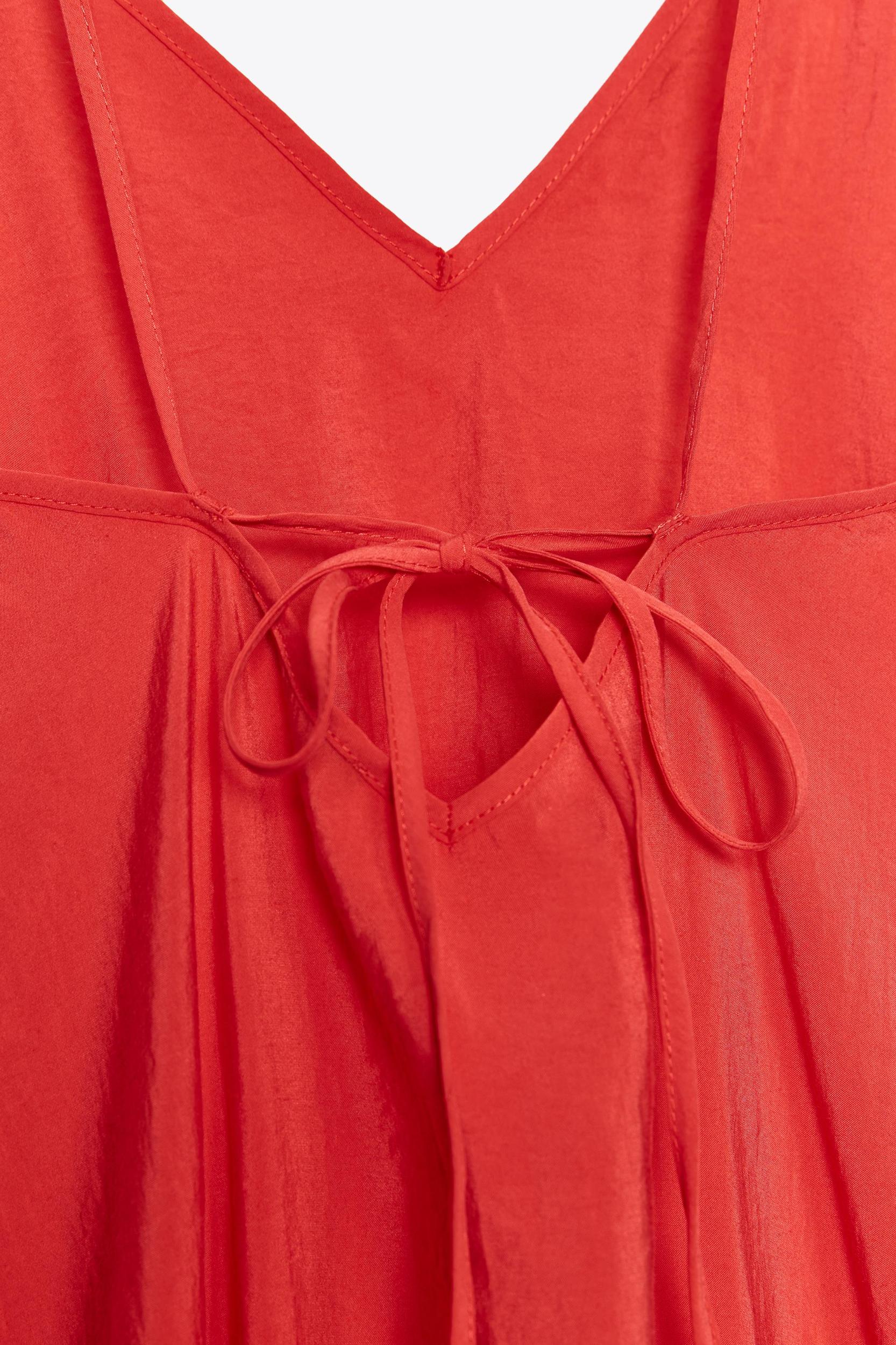 FLOWY MIDI DRESS Product Image