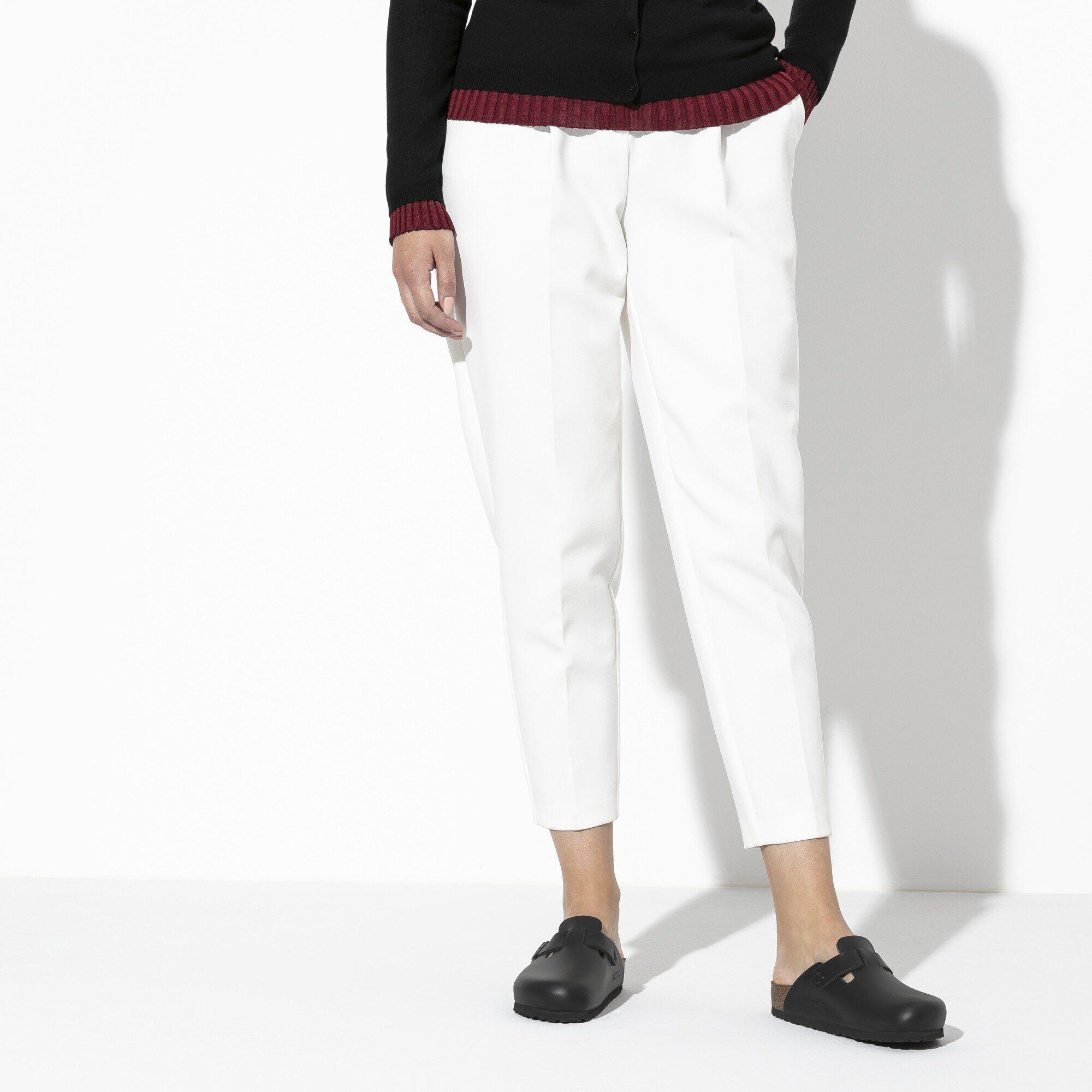 Boston Leather Black Product Image