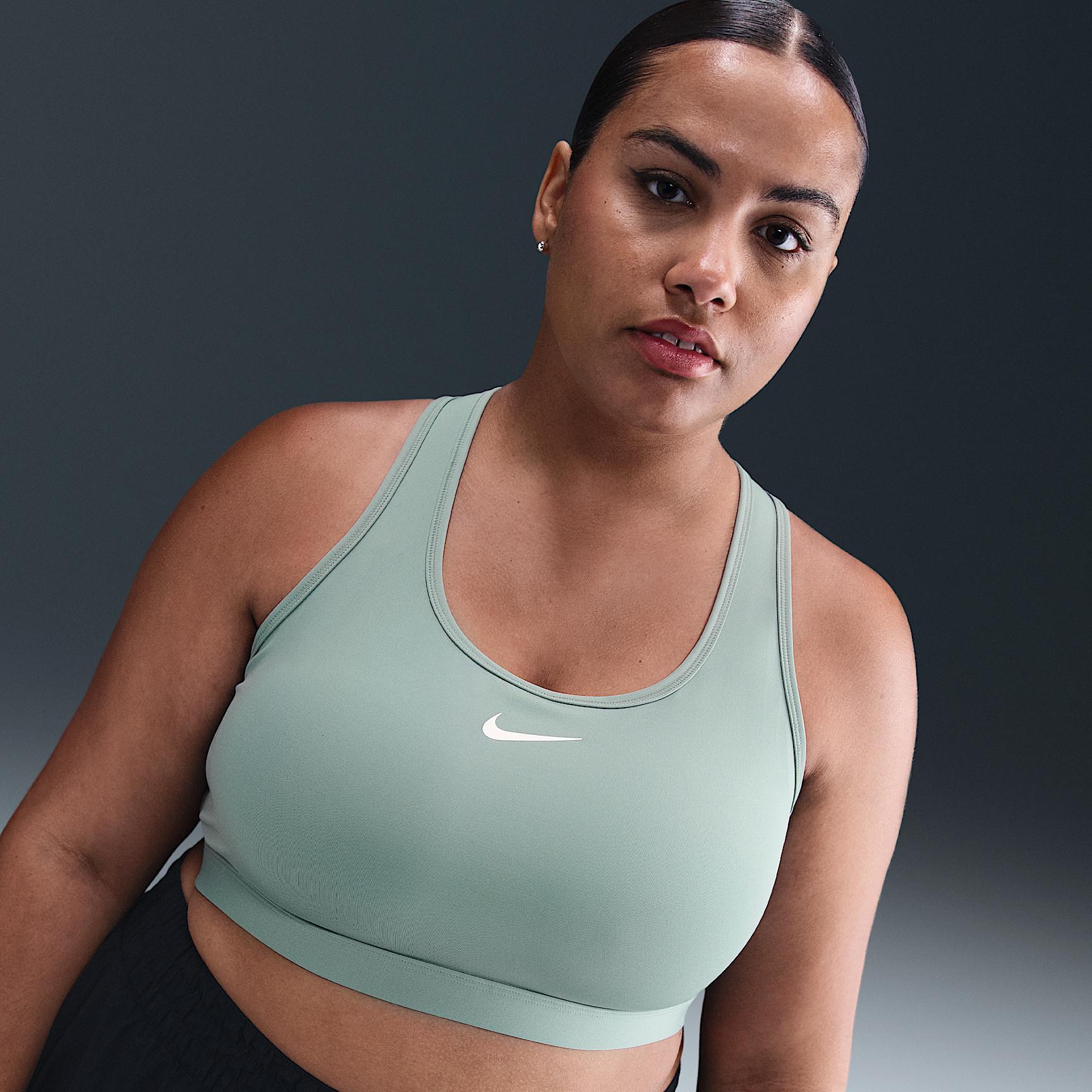 Nike Women's Swoosh Medium Support Padded Sports Bra (Plus Size) Product Image