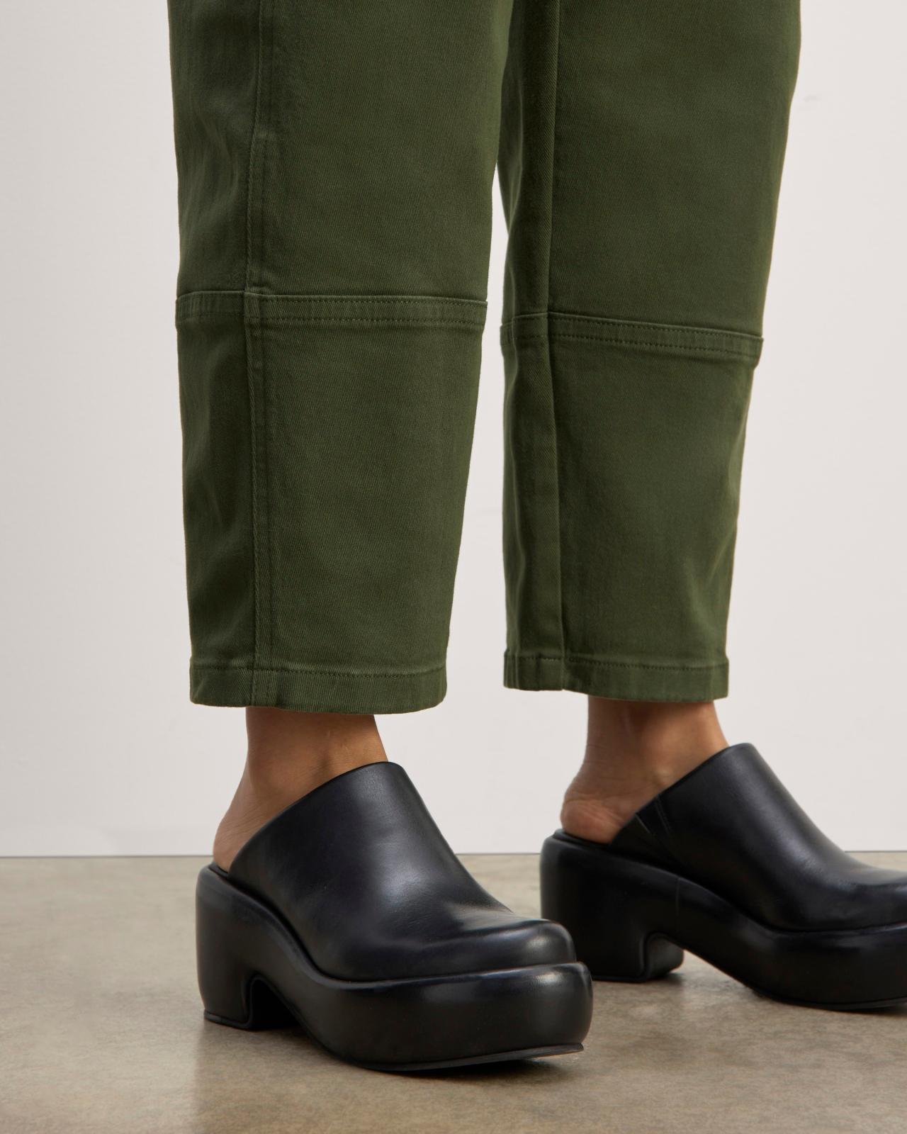 The Utility Barrel Pant Product Image