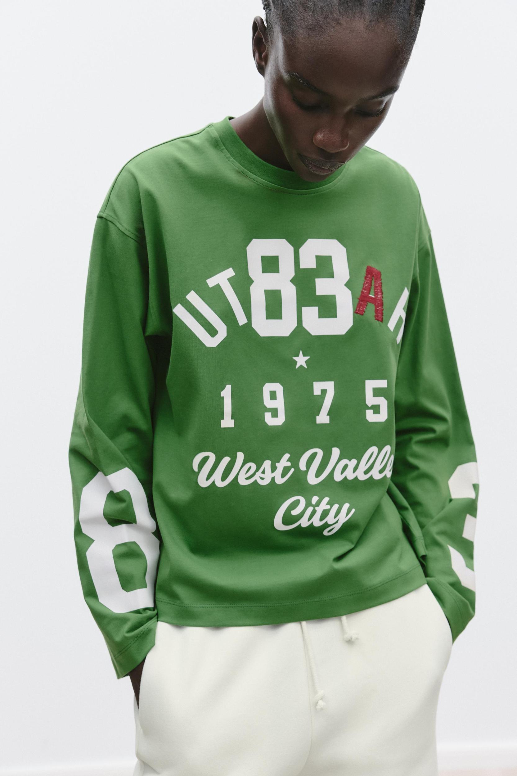 EMBROIDERED TEXT T-SHIRT Product Image