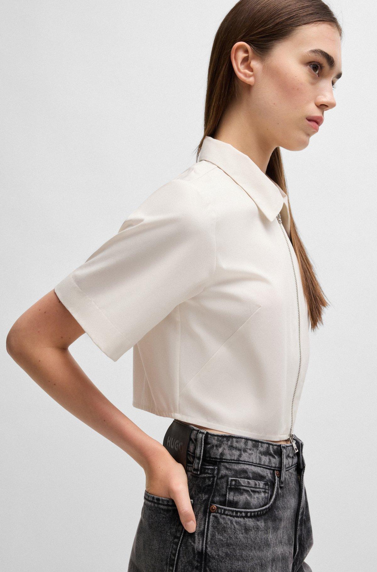 Cropped blouse in cotton twill Product Image