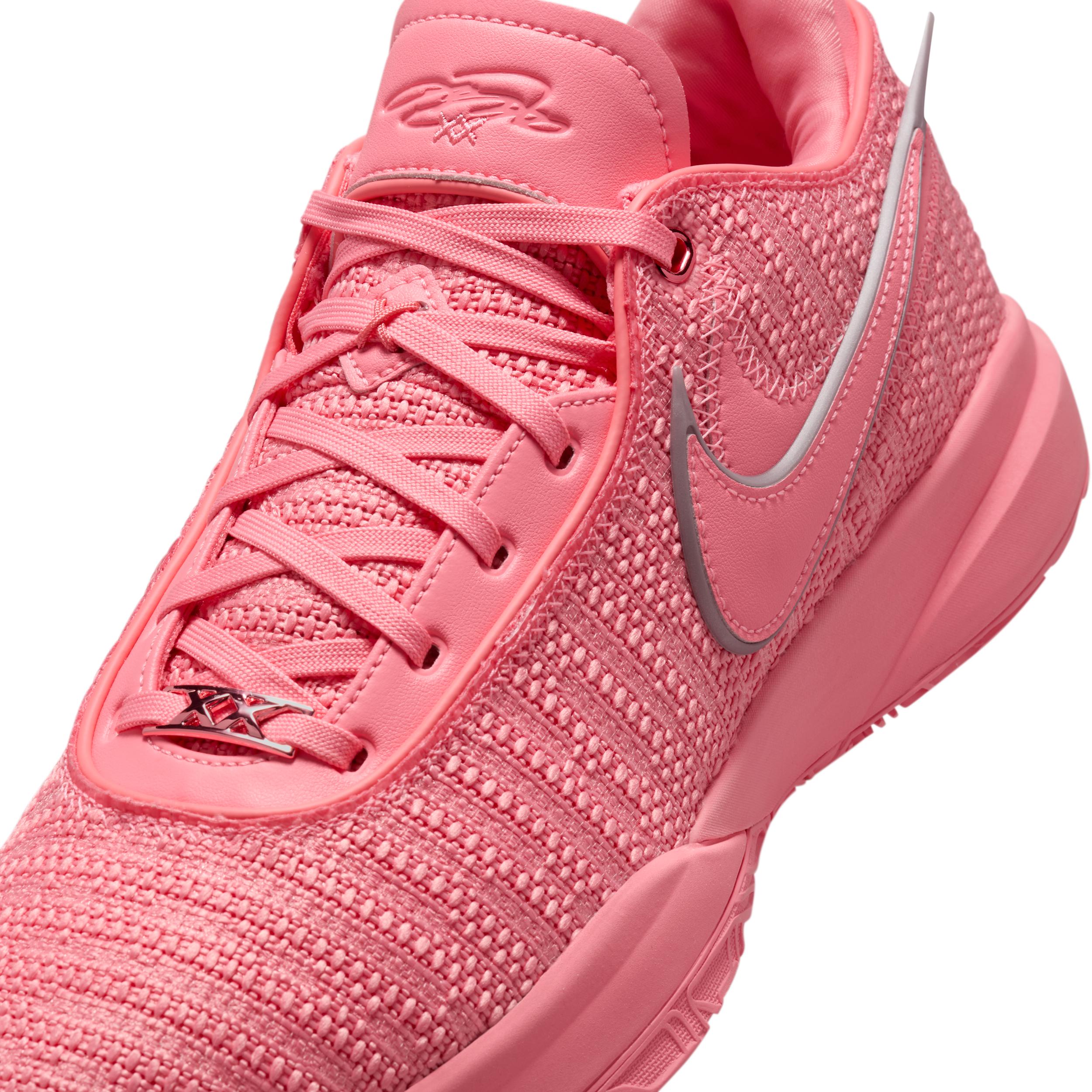 Nike Men's LeBron 20 Basketball Shoes Product Image