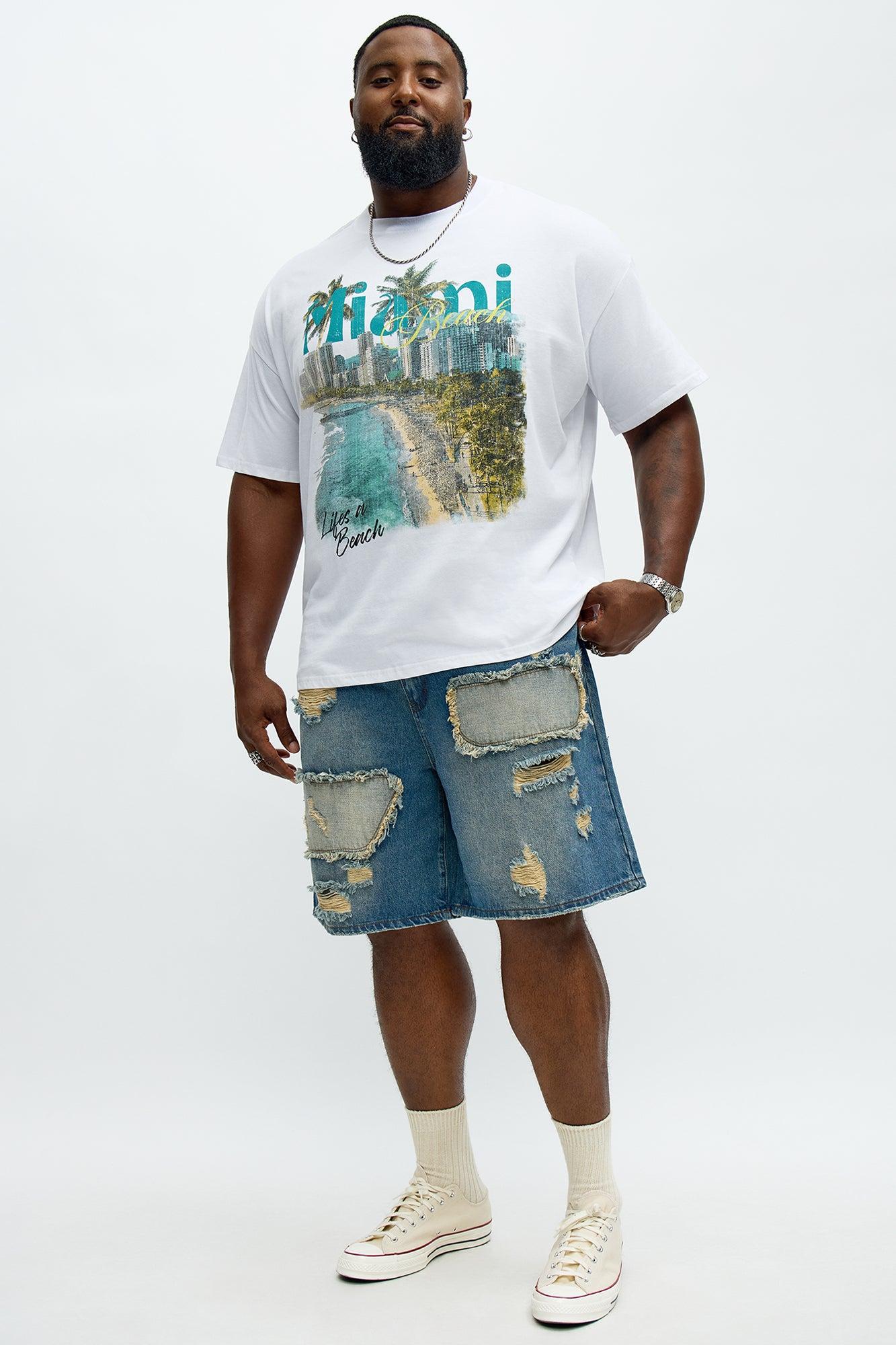 Relaxed Patches With Fray Distressed Denim Shorts - Vintage Blue Wash Male Product Image