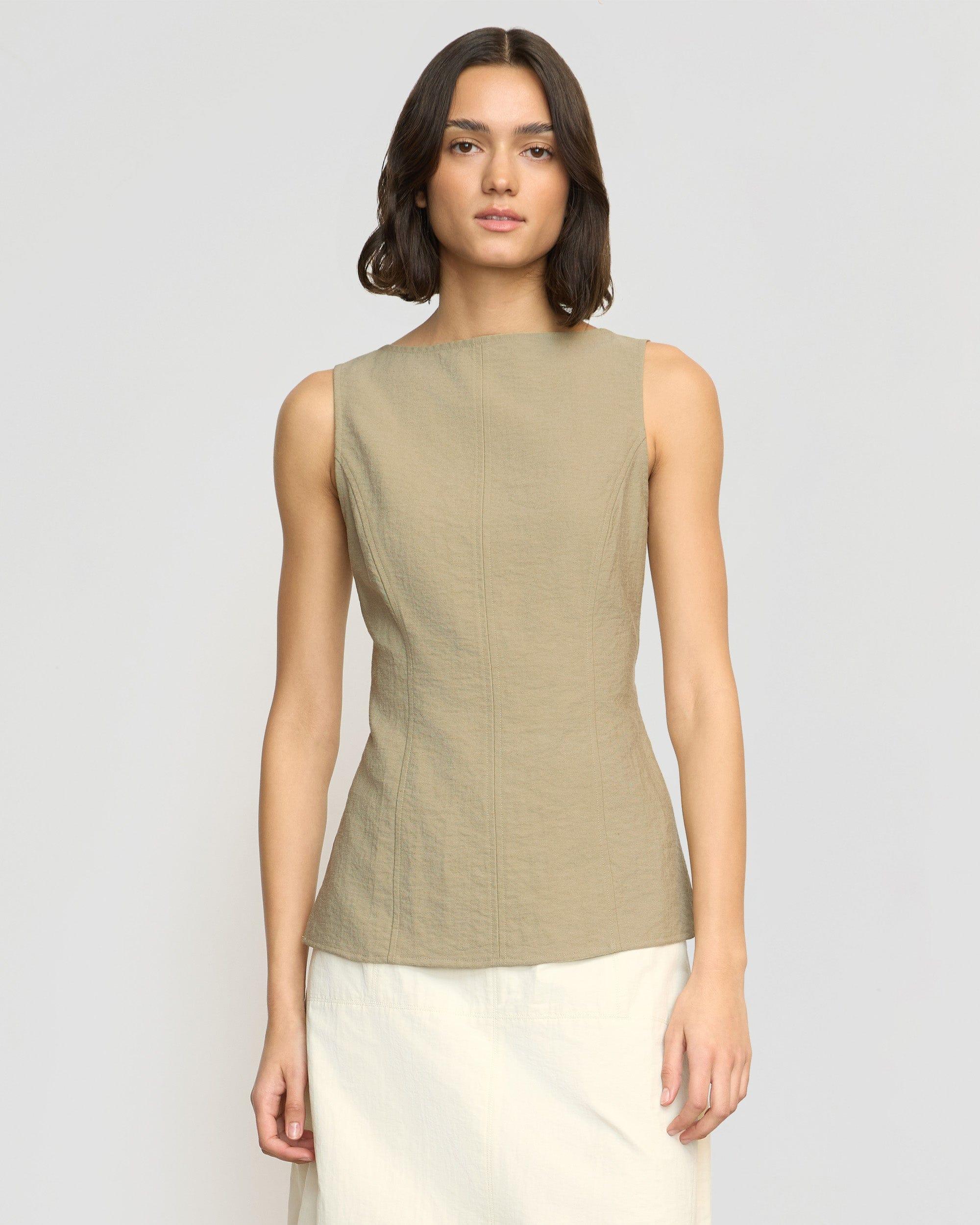 Jeannie Split-Hem Sleeveless Blouse Product Image