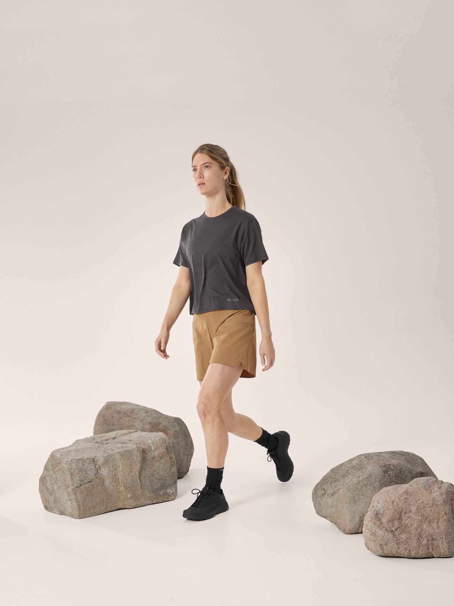 Aestas Short 5.5" Women's Product Image