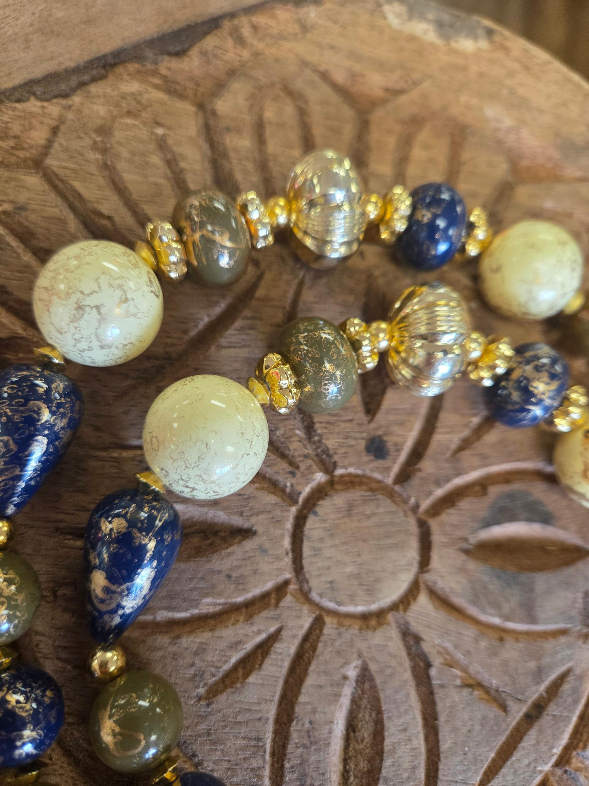 Vintage Beaded Pendant Necklace Product Image