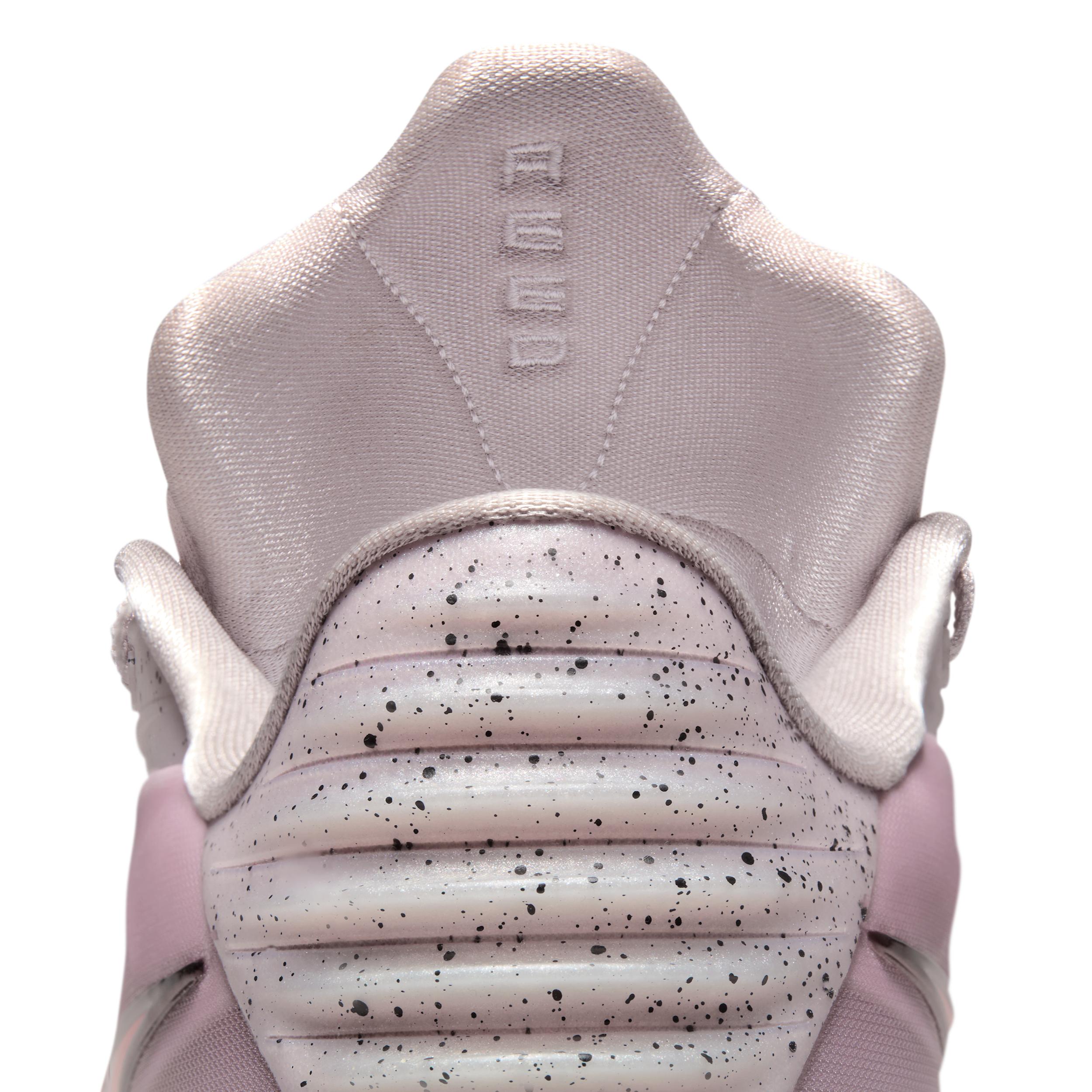 Nike Mens G.T. Cut 3 Turbo Basketball Shoes | HV9918-001 Product Image