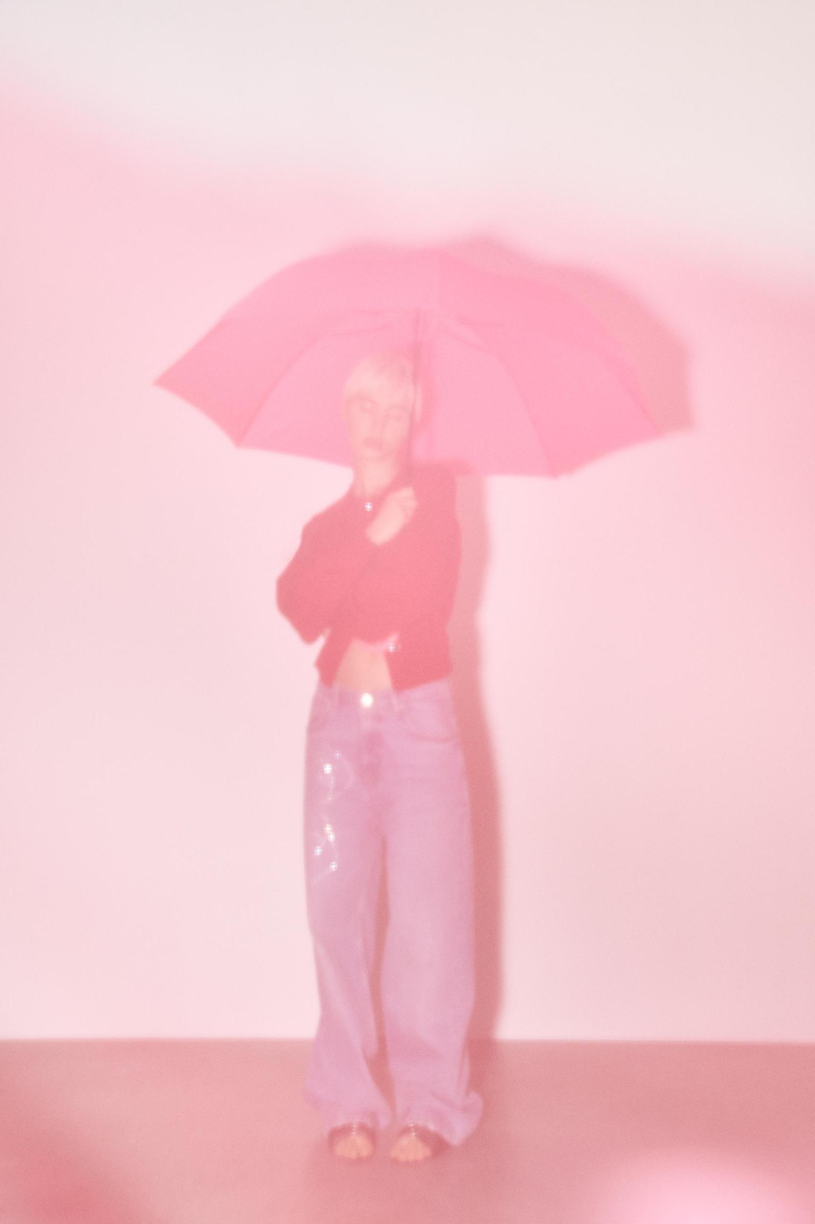 HEART BUTTON KNIT CARDIGAN Product Image