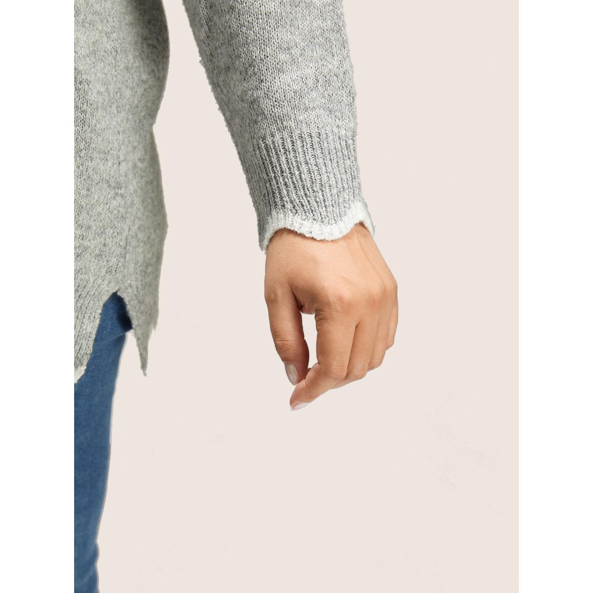 Plus Size Contrast Split Side Scalloped Trim Pullover Silver Women Casual Long Sleeve V-neck Everyday Pullovers BloomChic 30/6X Product Image