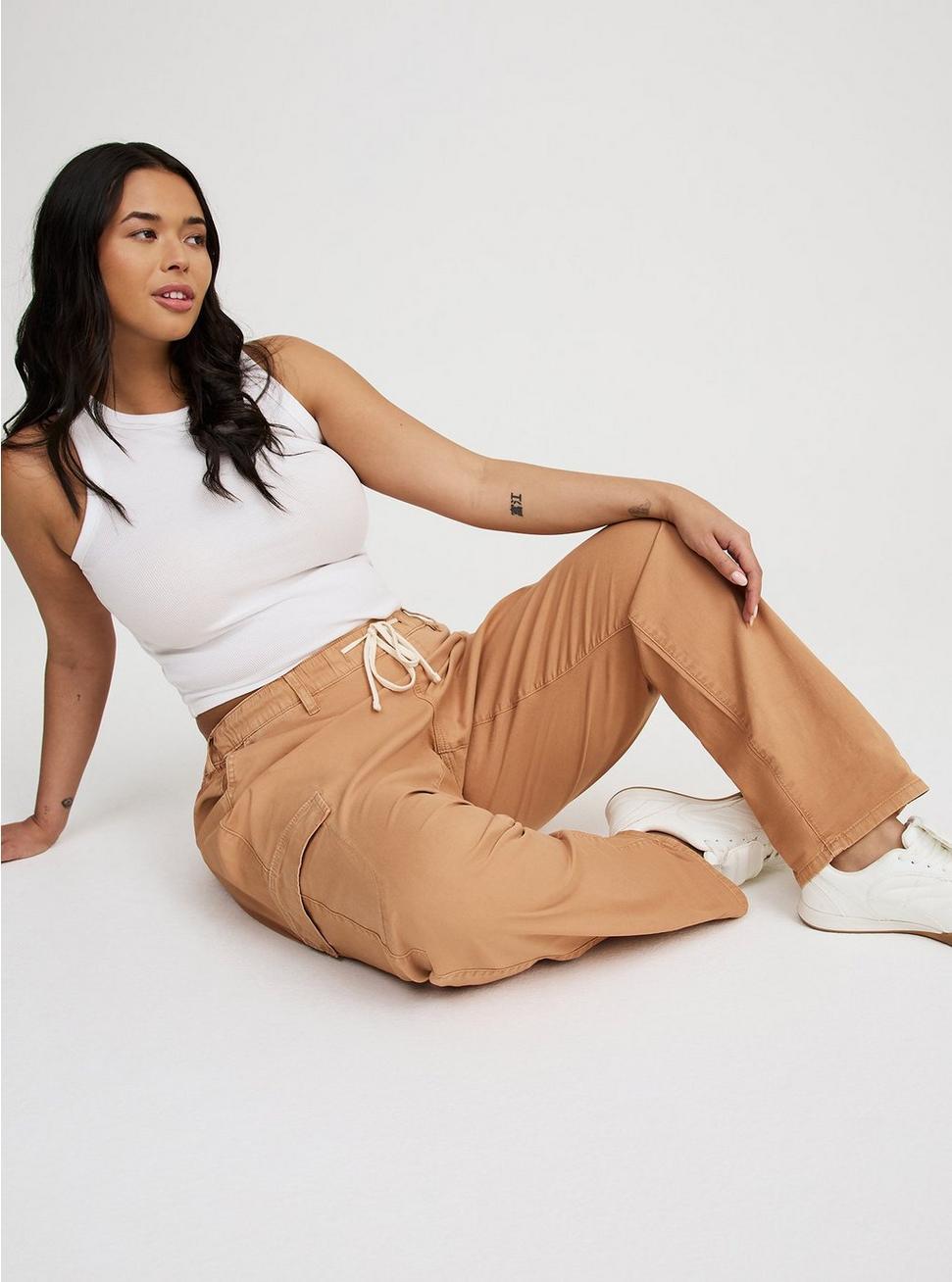 Weekend Straight Cargo Pant Product Image