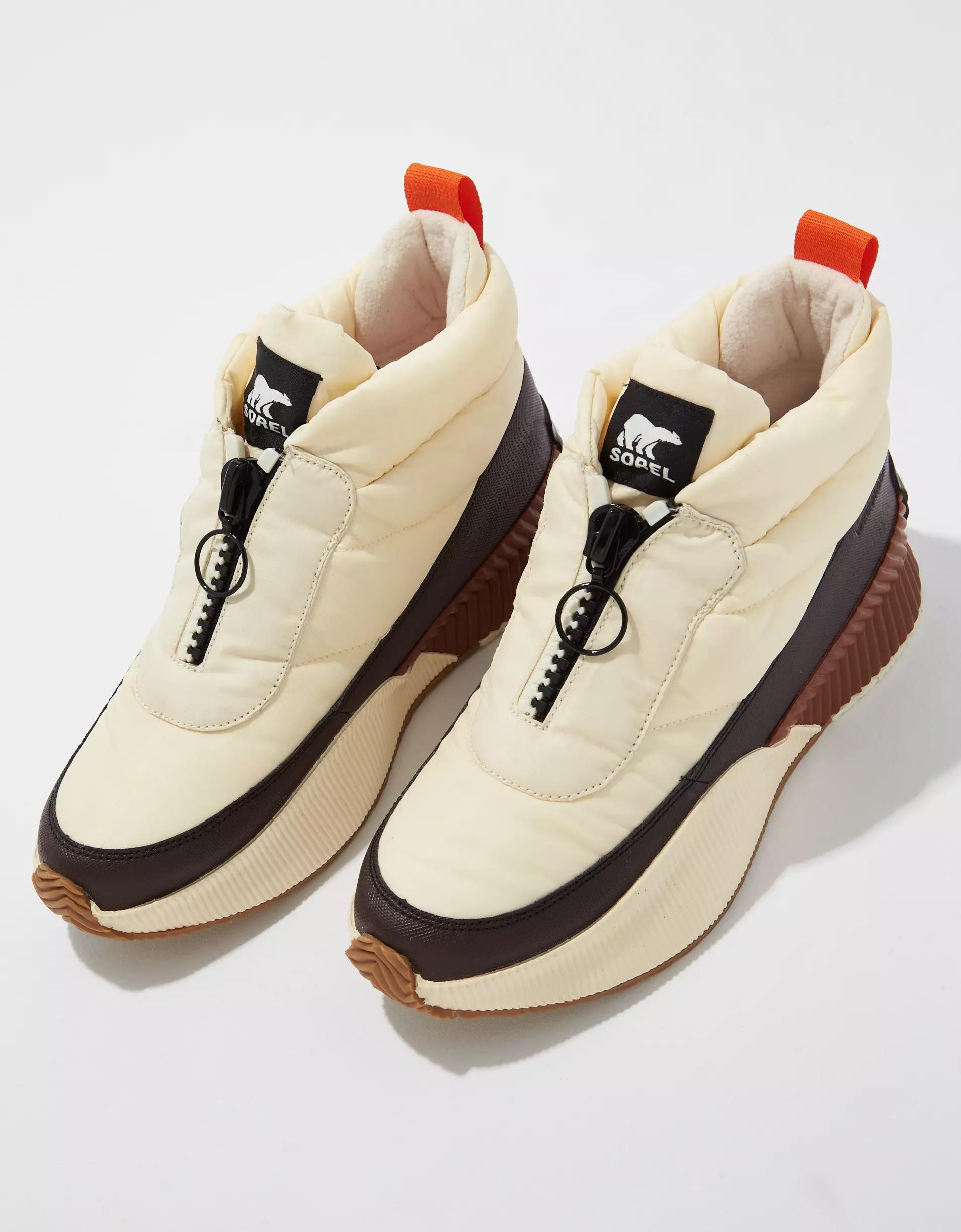 Sorel Women's Out 'N About III Puffy Zip Boot Product Image