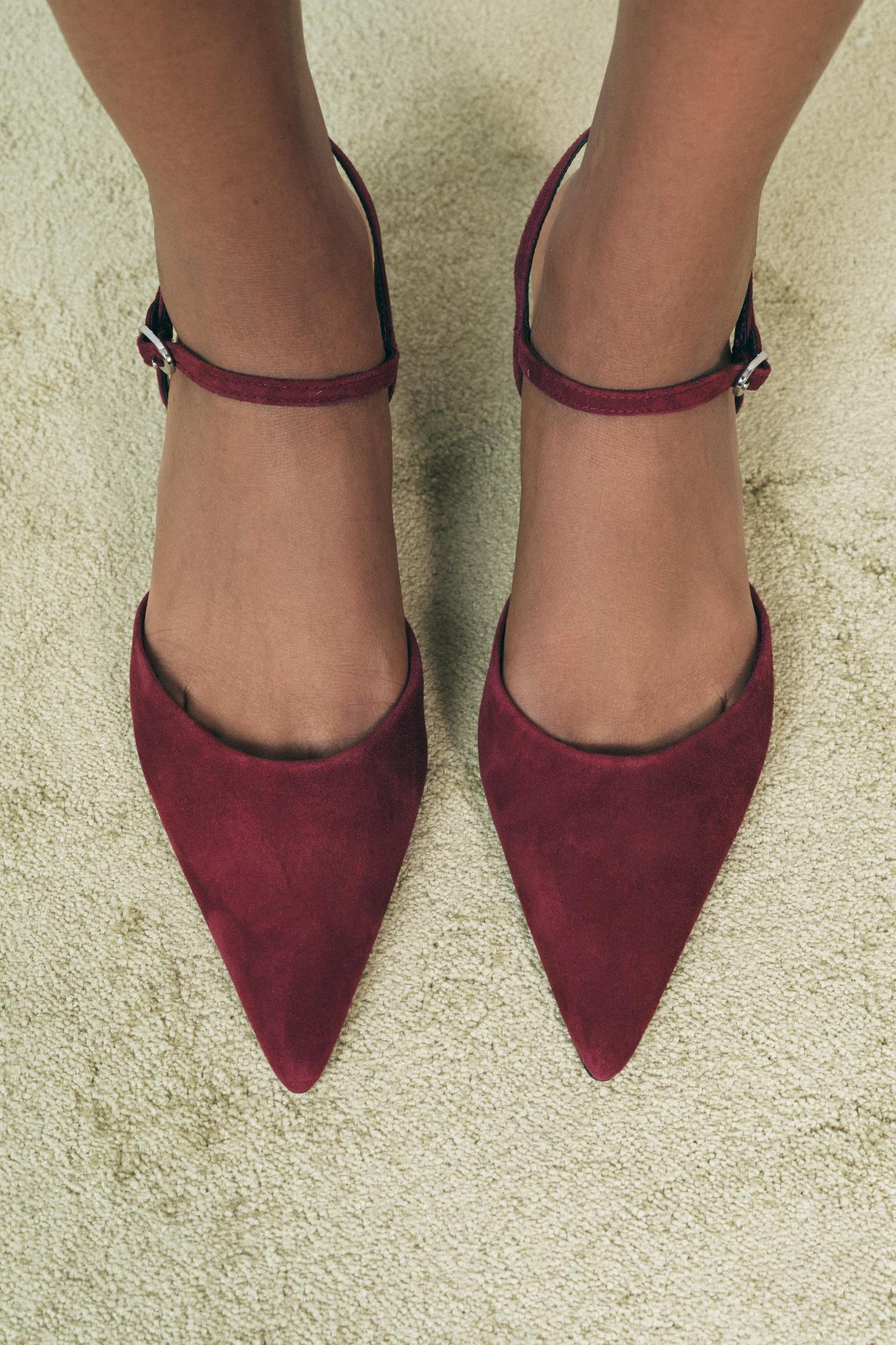 SUEDE KITTEN HEEL SLINGBACKS Product Image