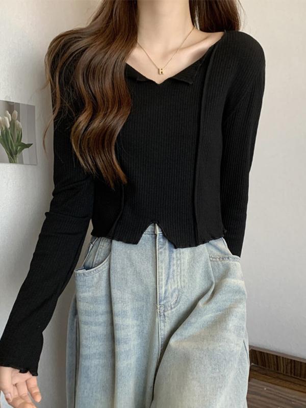 Solid V Neck Slit Hem Long Sleeve Knit Product Image