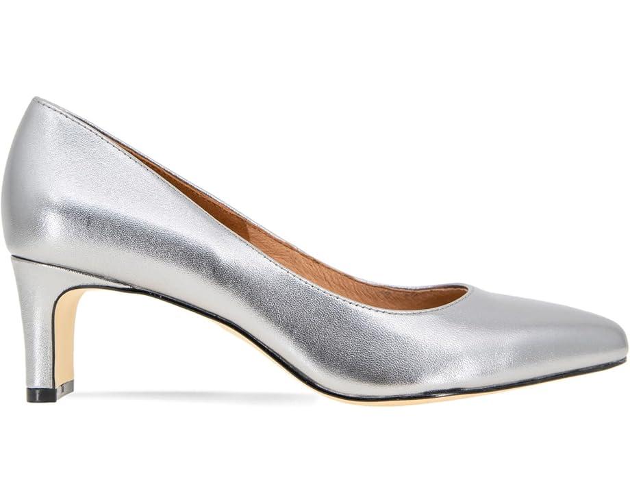 Women's Andre Assous Wynne Product Image