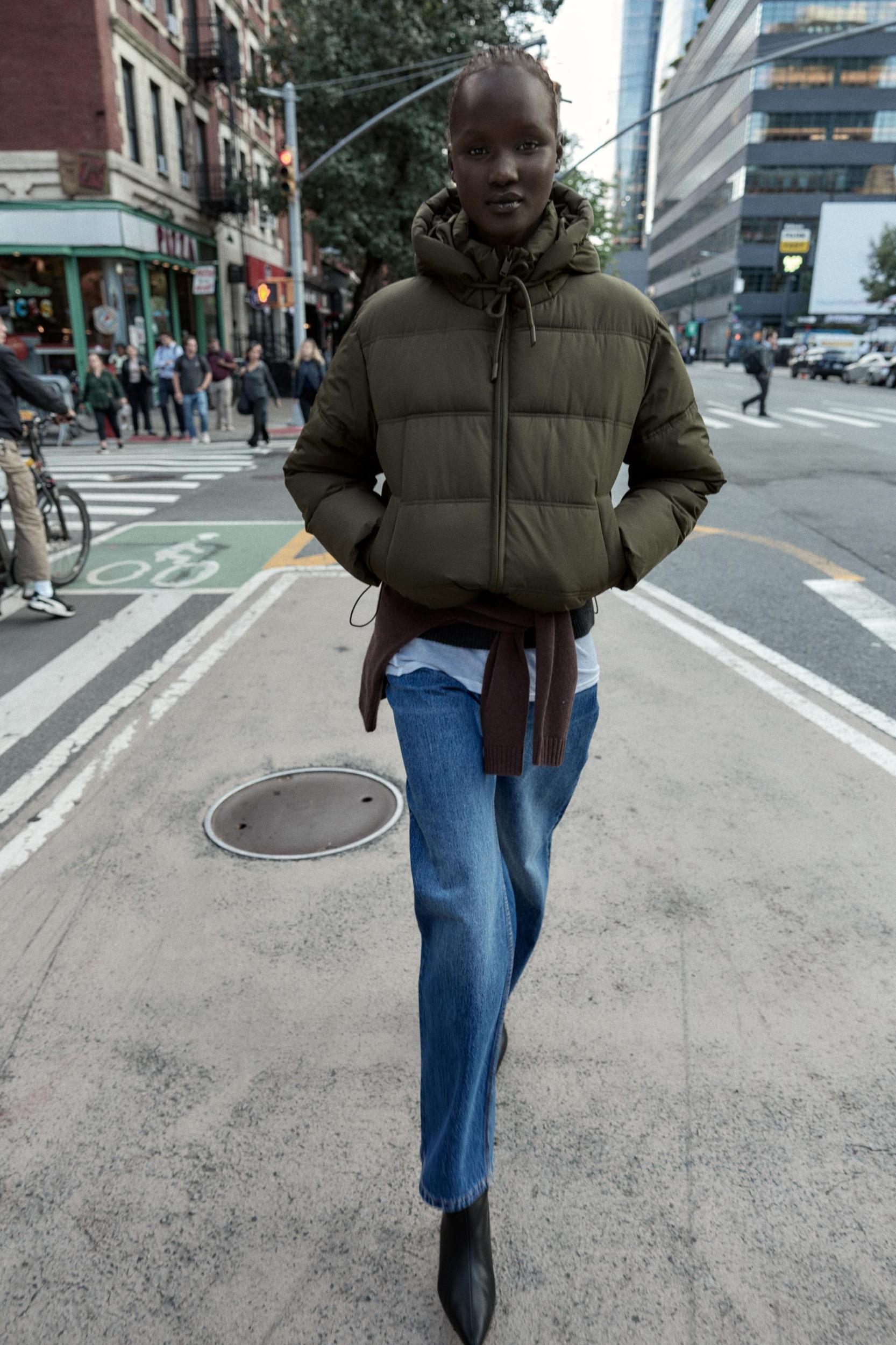 SHORT WATER REPELLENT WINDPROOF HOODIE ANORAK Product Image