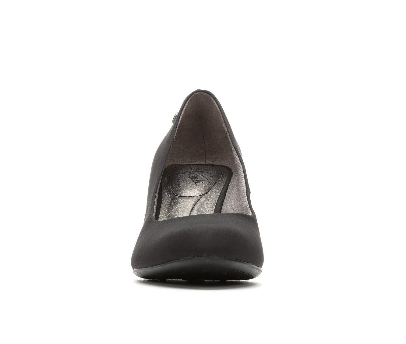 Women's LifeStride Parigi Pumps Product Image