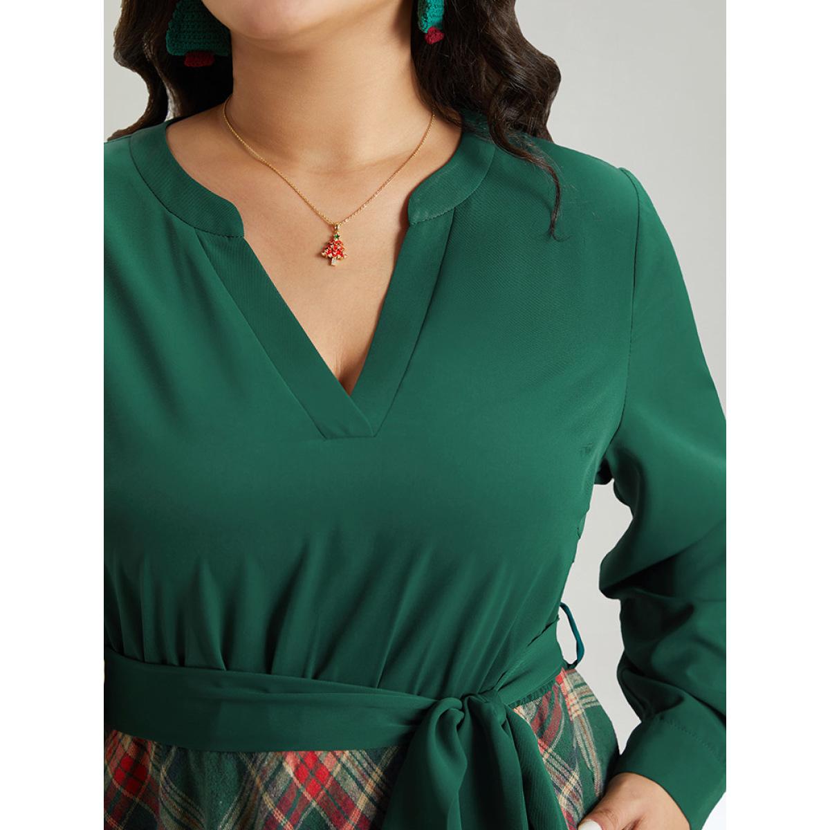 Plus Size Twill Plaid Print Notched Contrast Belted Dress DarkGreen Women Elegant Belted Notched collar Long Sleeve Curvy Midi Dress BloomChic 14-16/1X Product Image