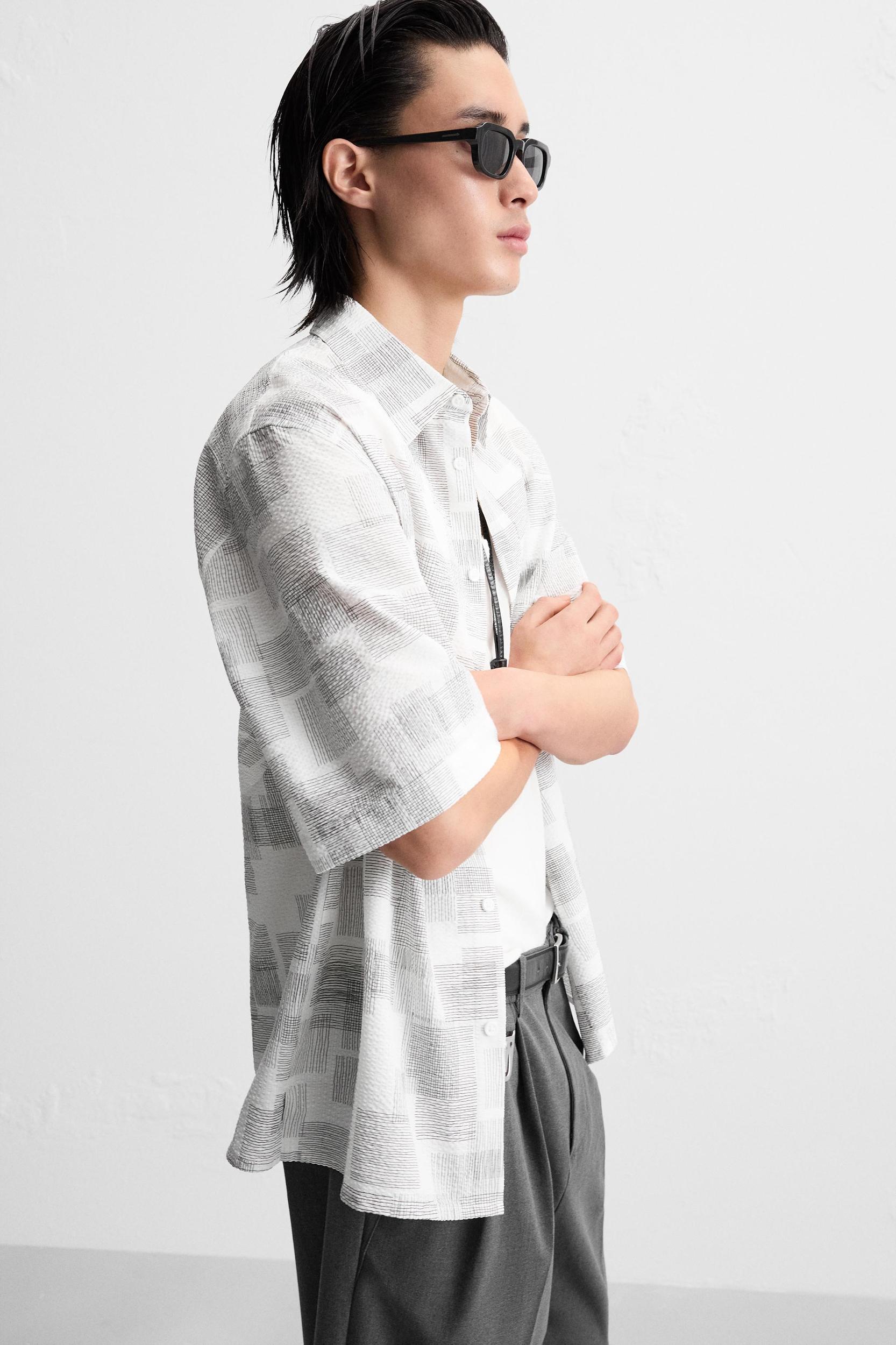 SEERSUCKER ABSTRACT PRINT SHIRT Product Image