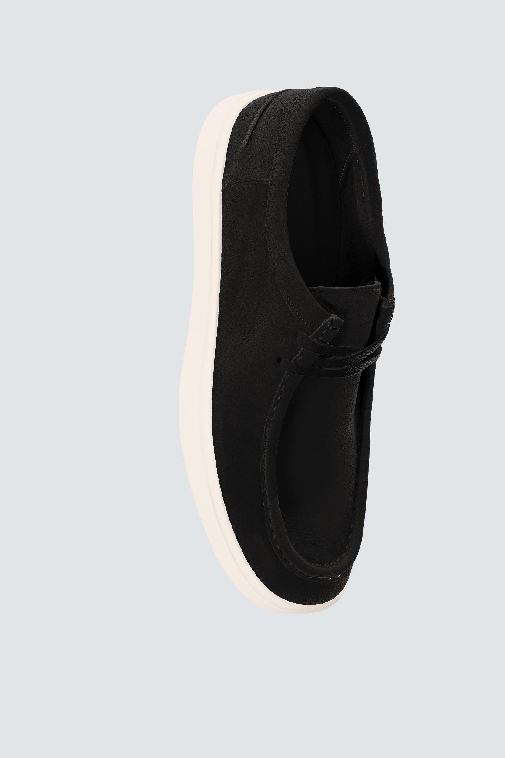 CASUAL LEATHER SHOES Product Image