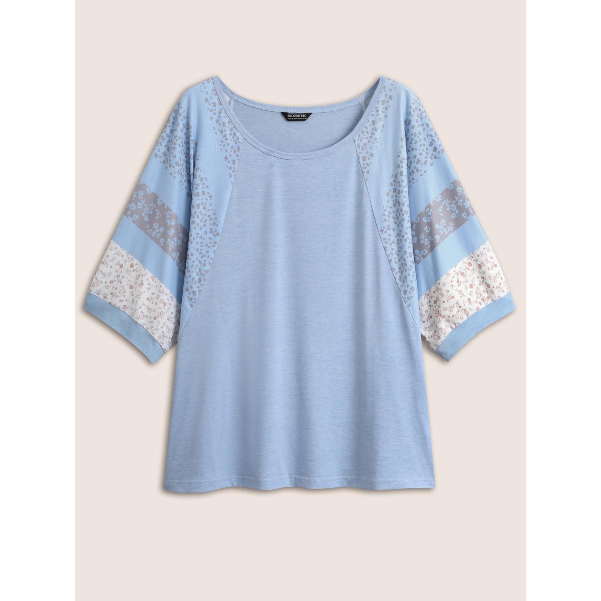 Plus Size Bandana Print Patchwork Raglan Sleeve T-shirt LightBlue Women Casual Contrast Natural Flowers Round Neck Everyday T-shirts BloomChic 28/5X Product Image