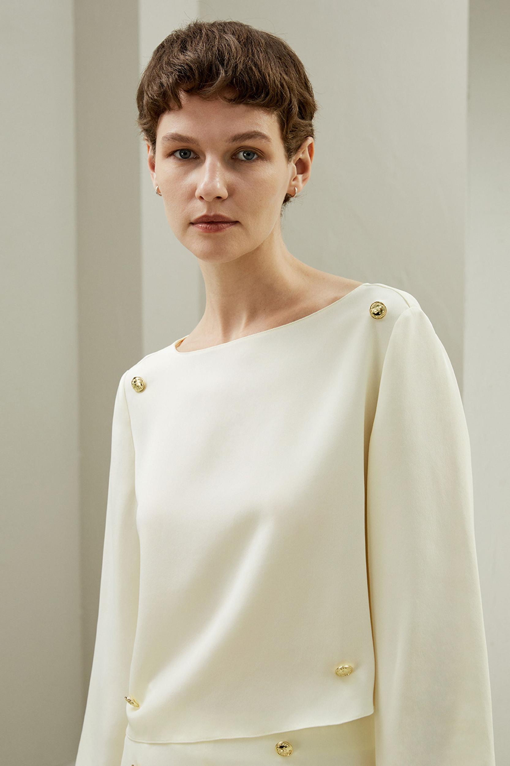 Dubrovnik 3/4 Sleeved Silk Top With Button Accents Product Image