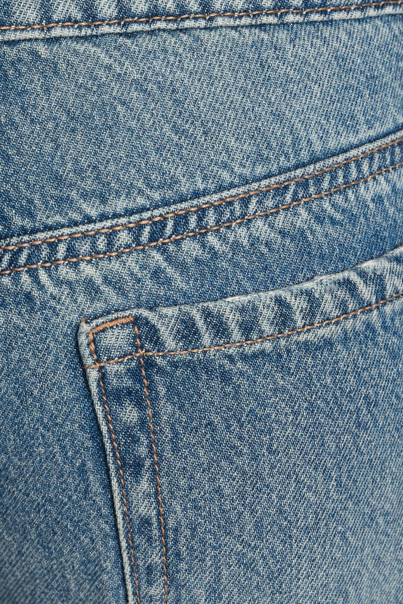 Slouchy Jeans Product Image