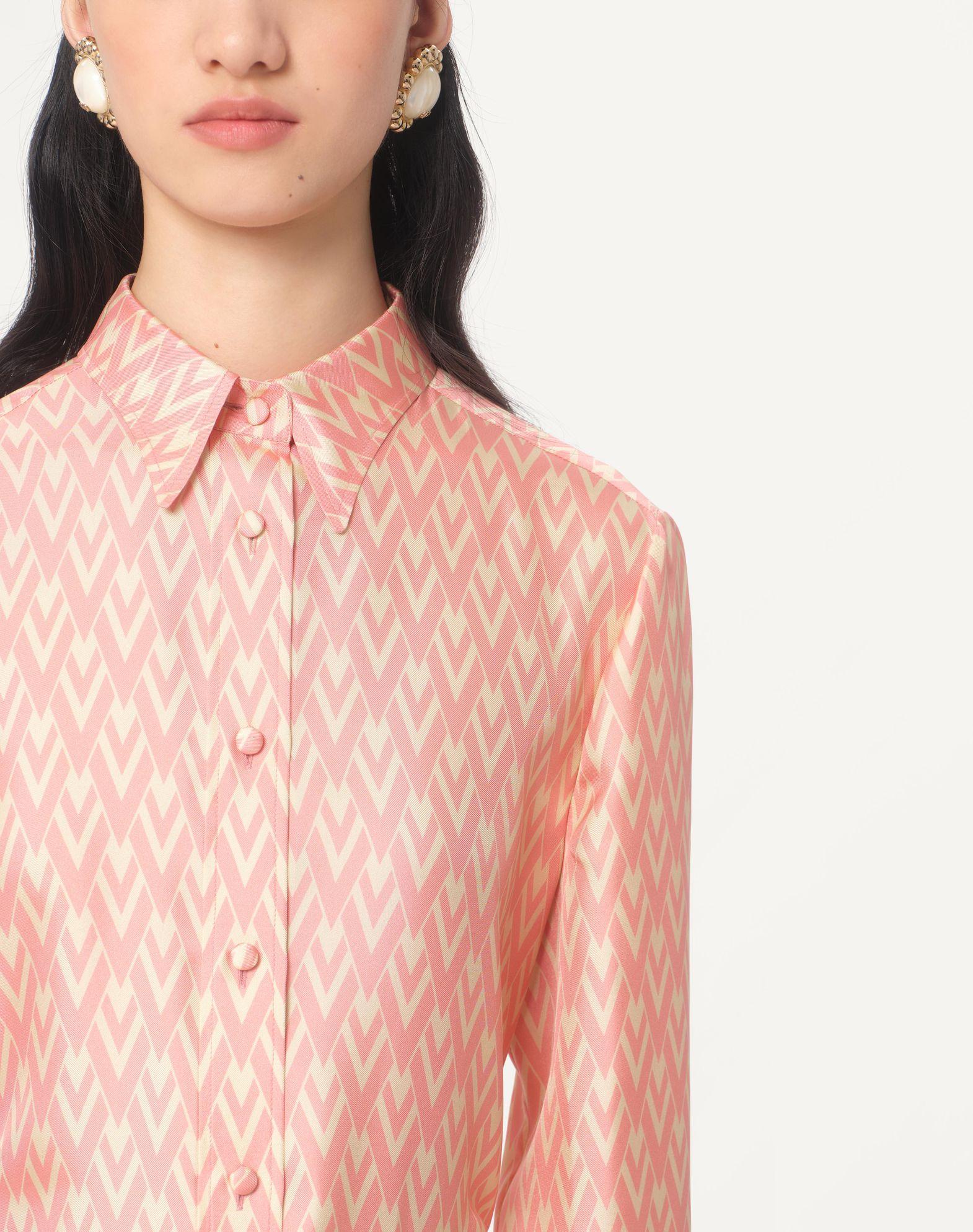 Toute La V Twill Shirt  Product Image